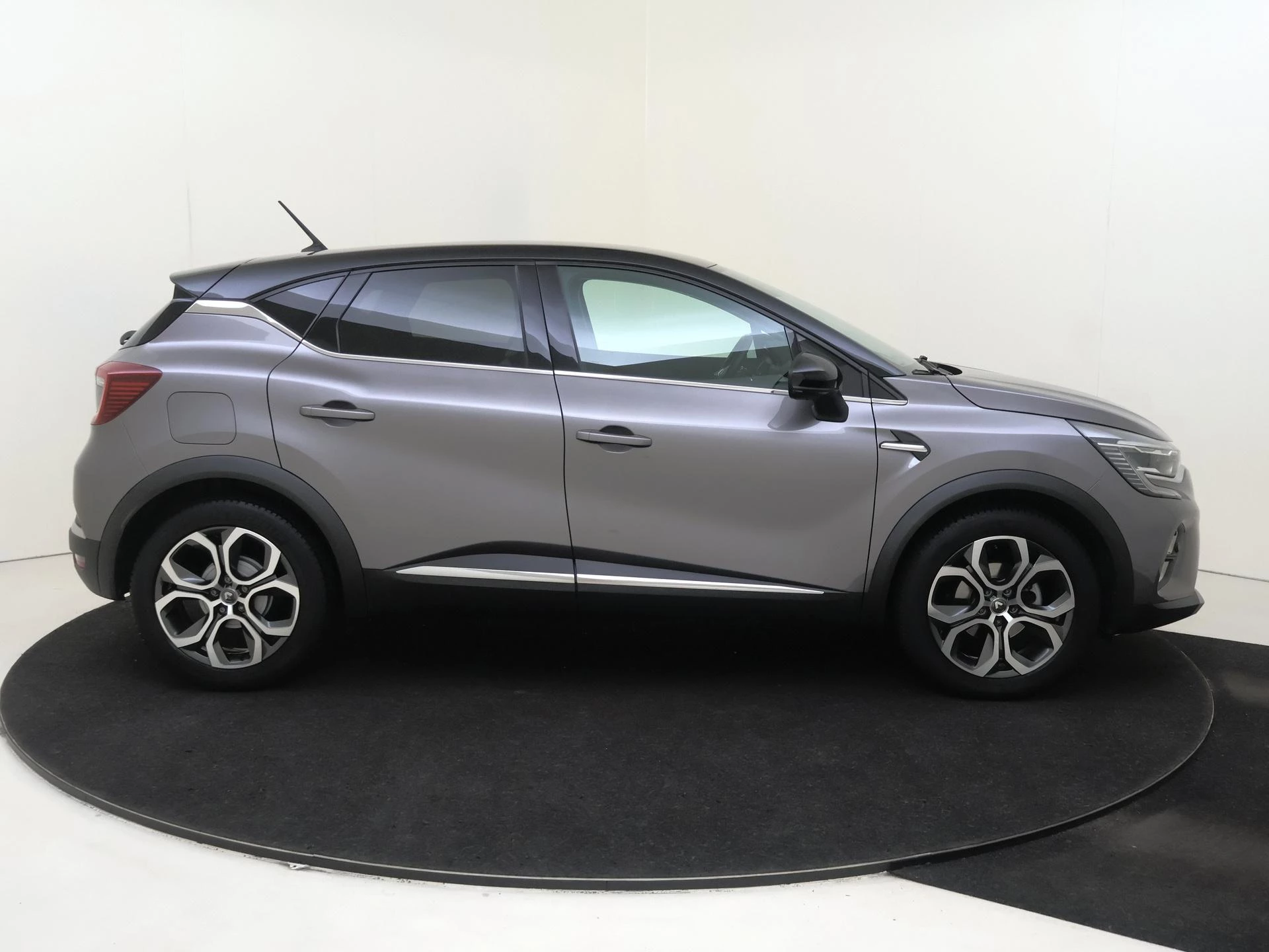 Renault Captur 1.3 TCe 140 Intens