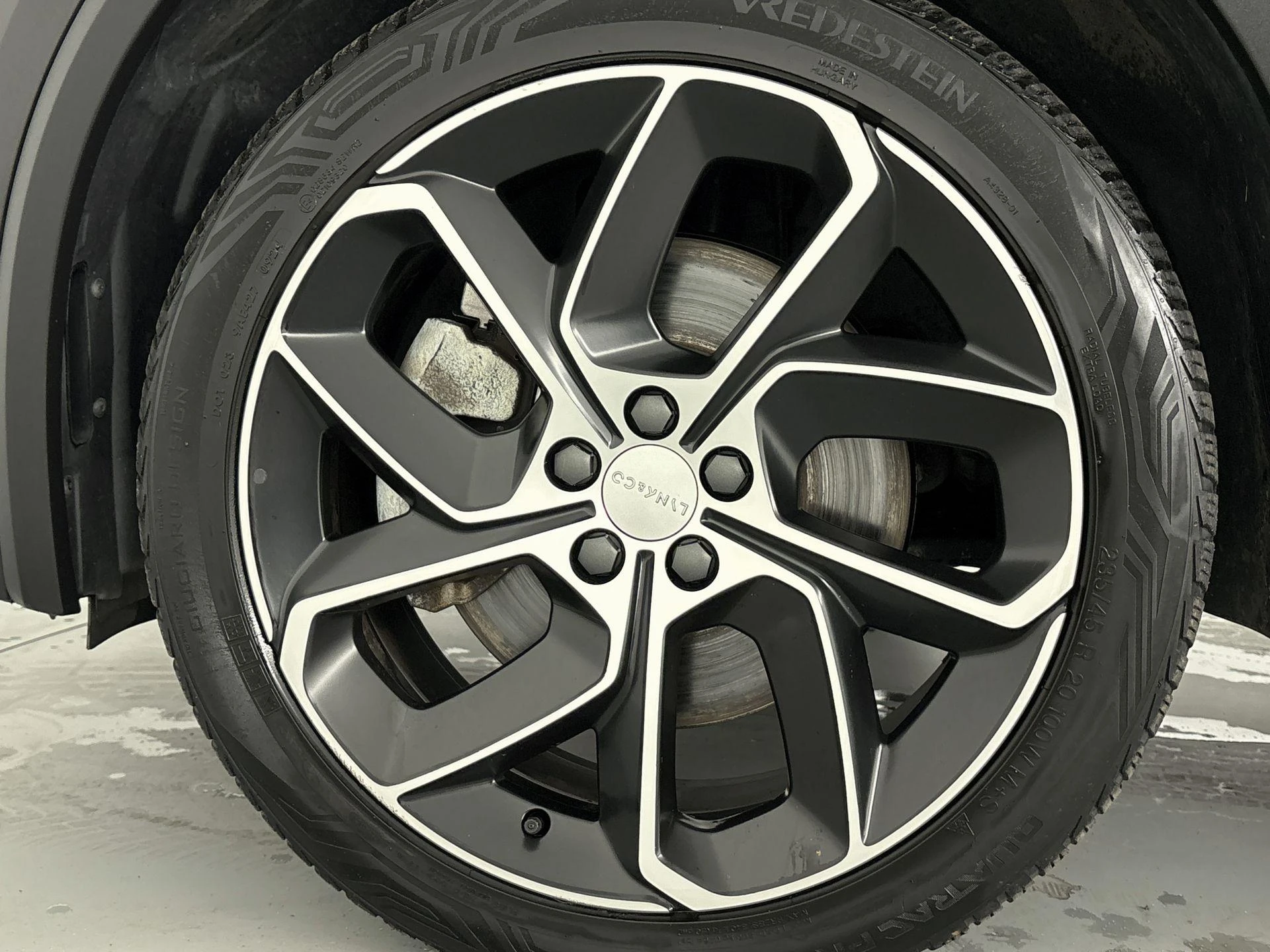 Lynk & Co-01-image-5