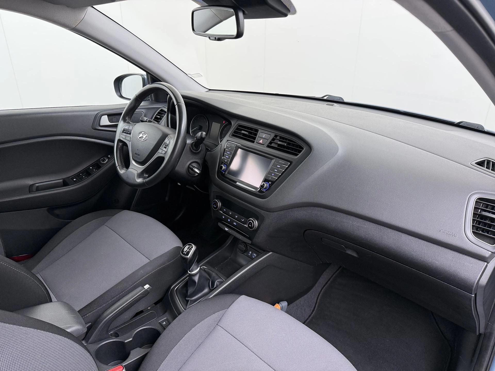 Hyundai-i20-image-27