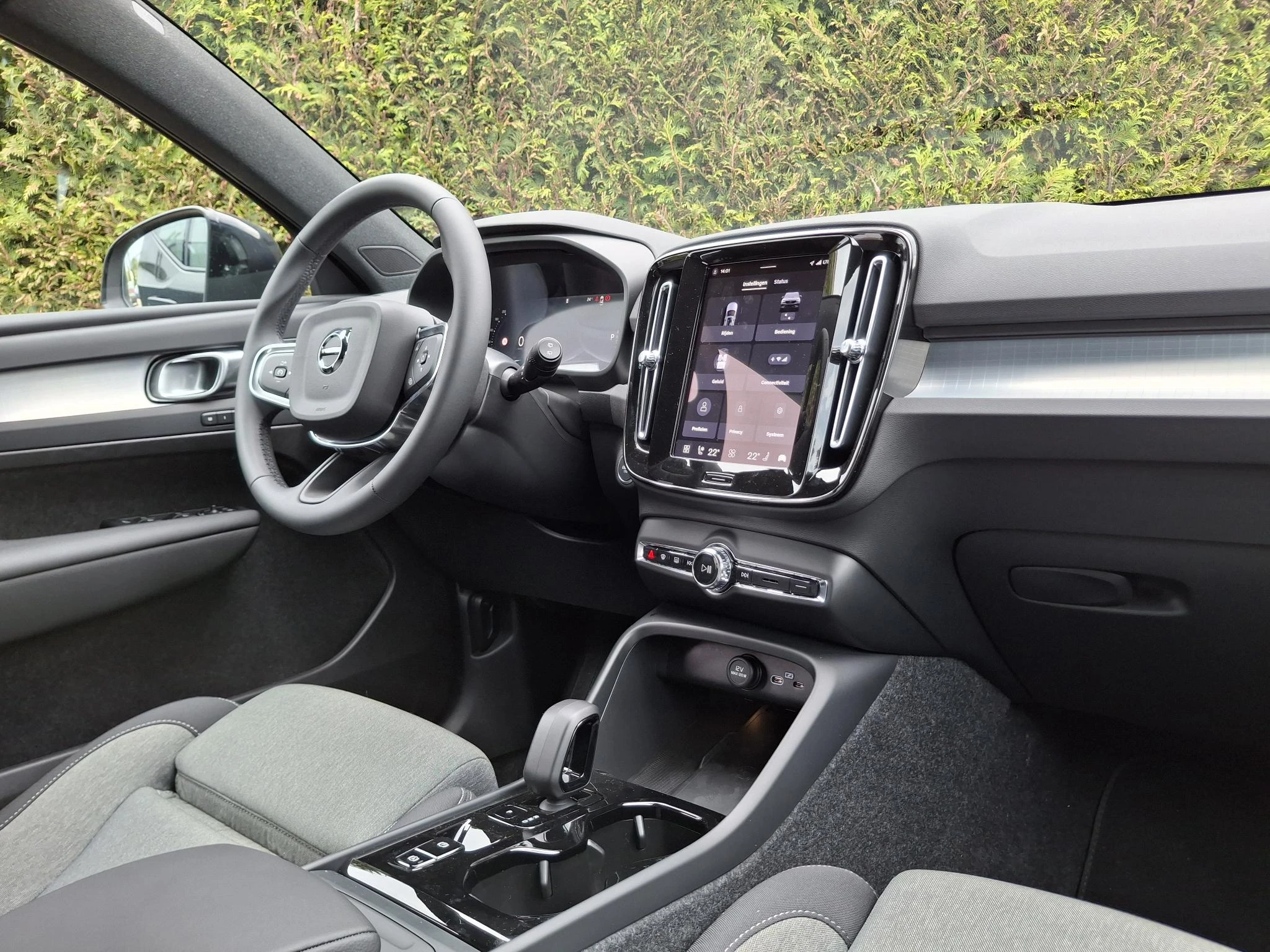 Volvo-XC40-image-15