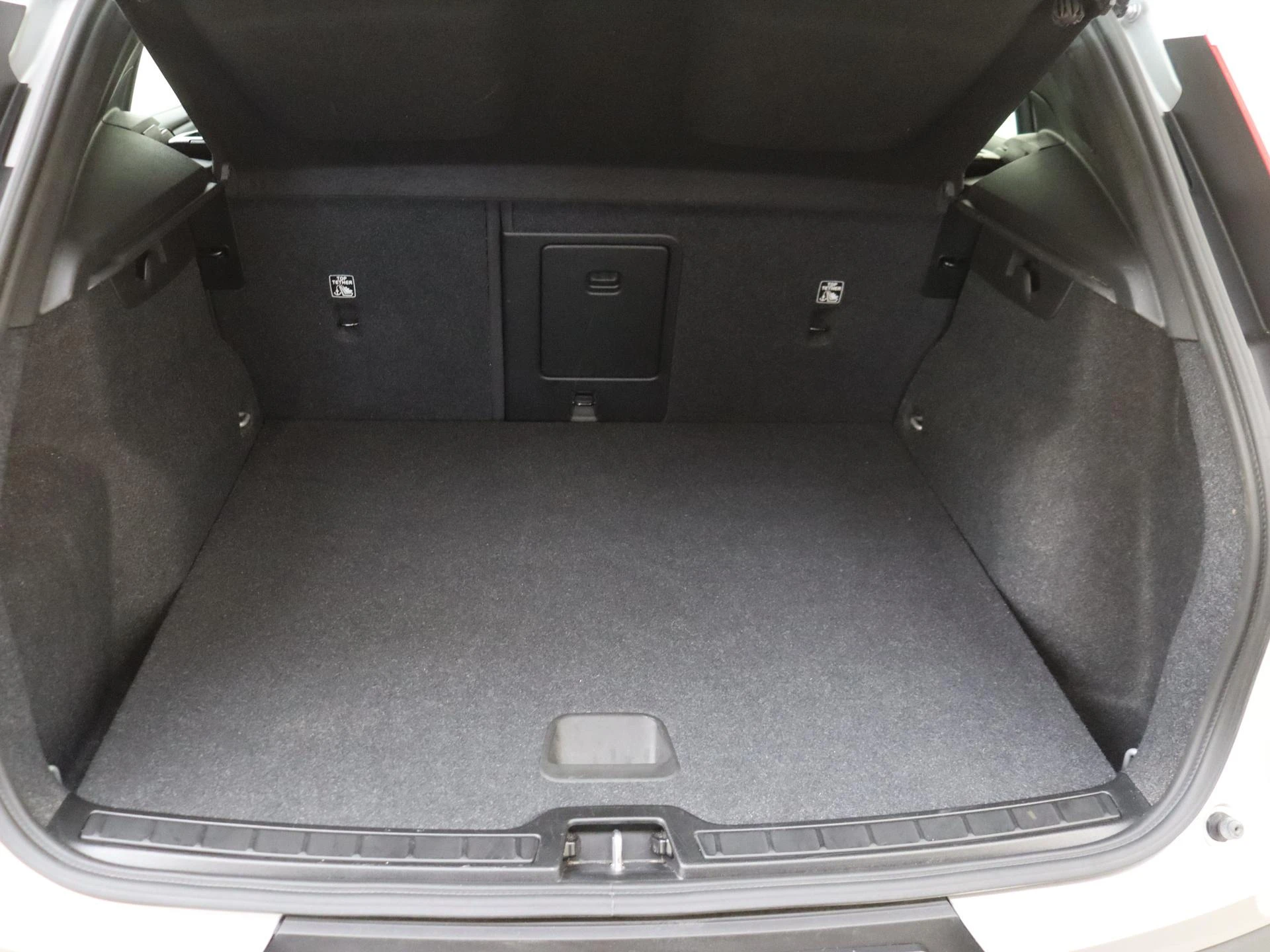 Volvo-XC40-image-23