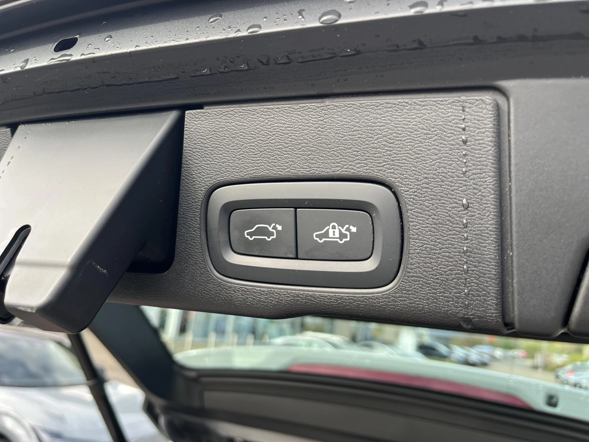 Volvo-XC60-image-18
