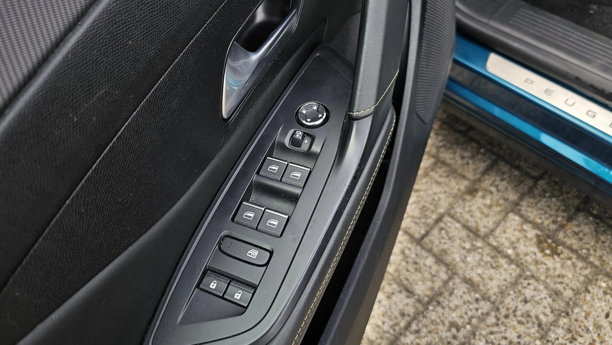 Peugeot-408-image-21