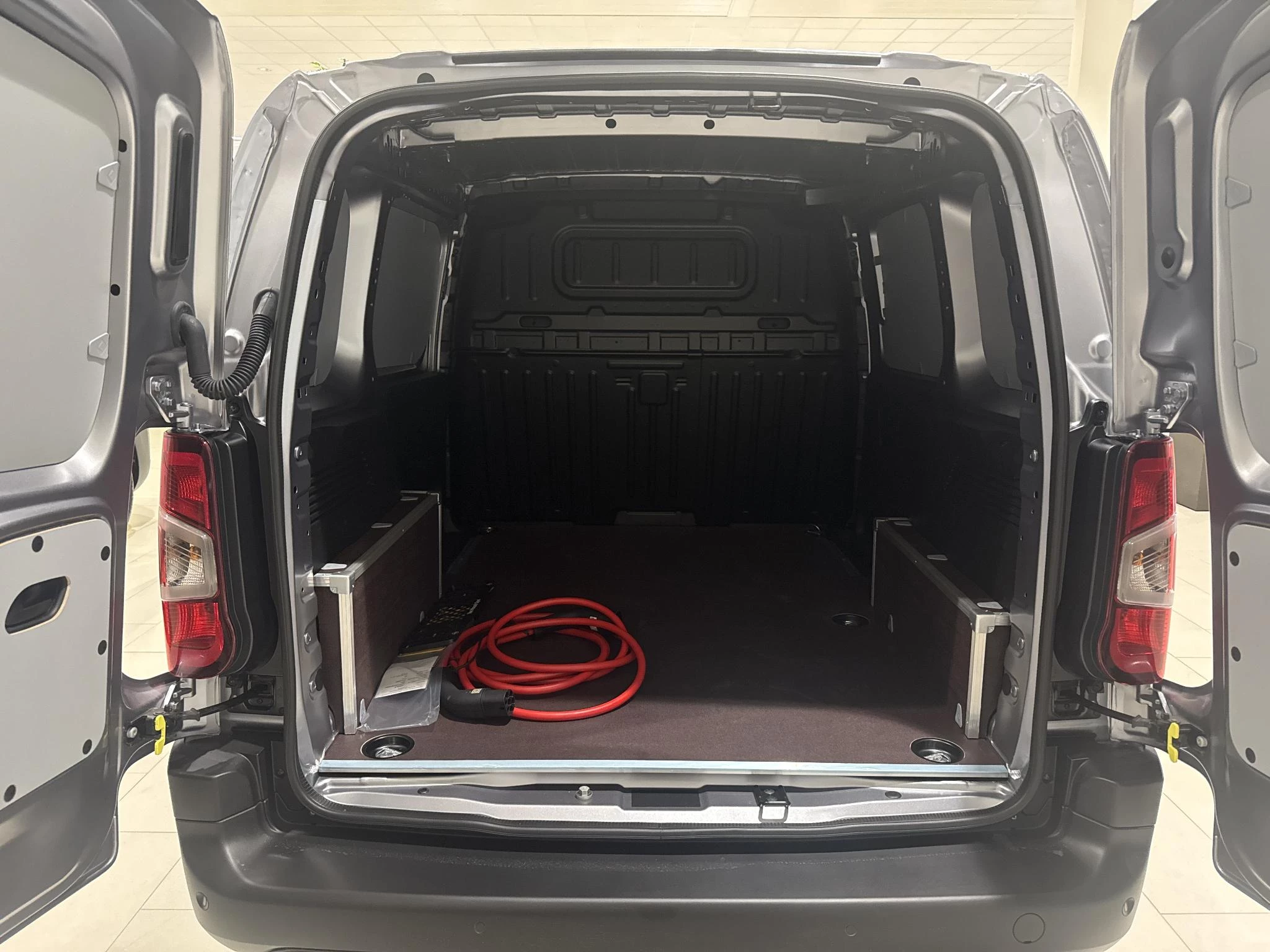 Opel-Combo-e-image-5