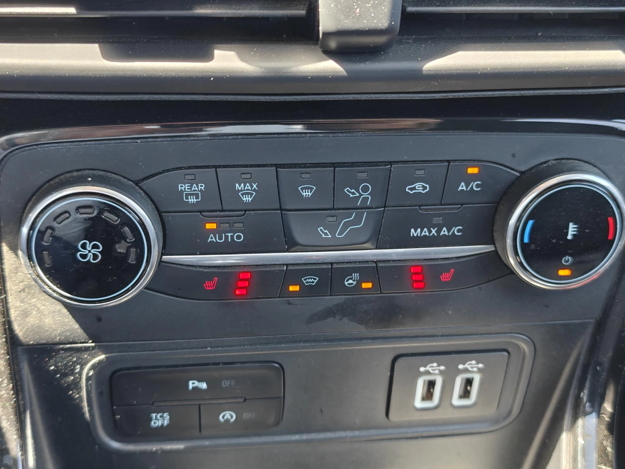 Ford EcoSport ST Line - Camera - B&O -Winterpack