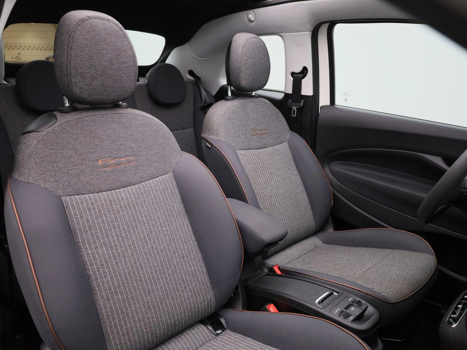 Fiat-500C-image-31