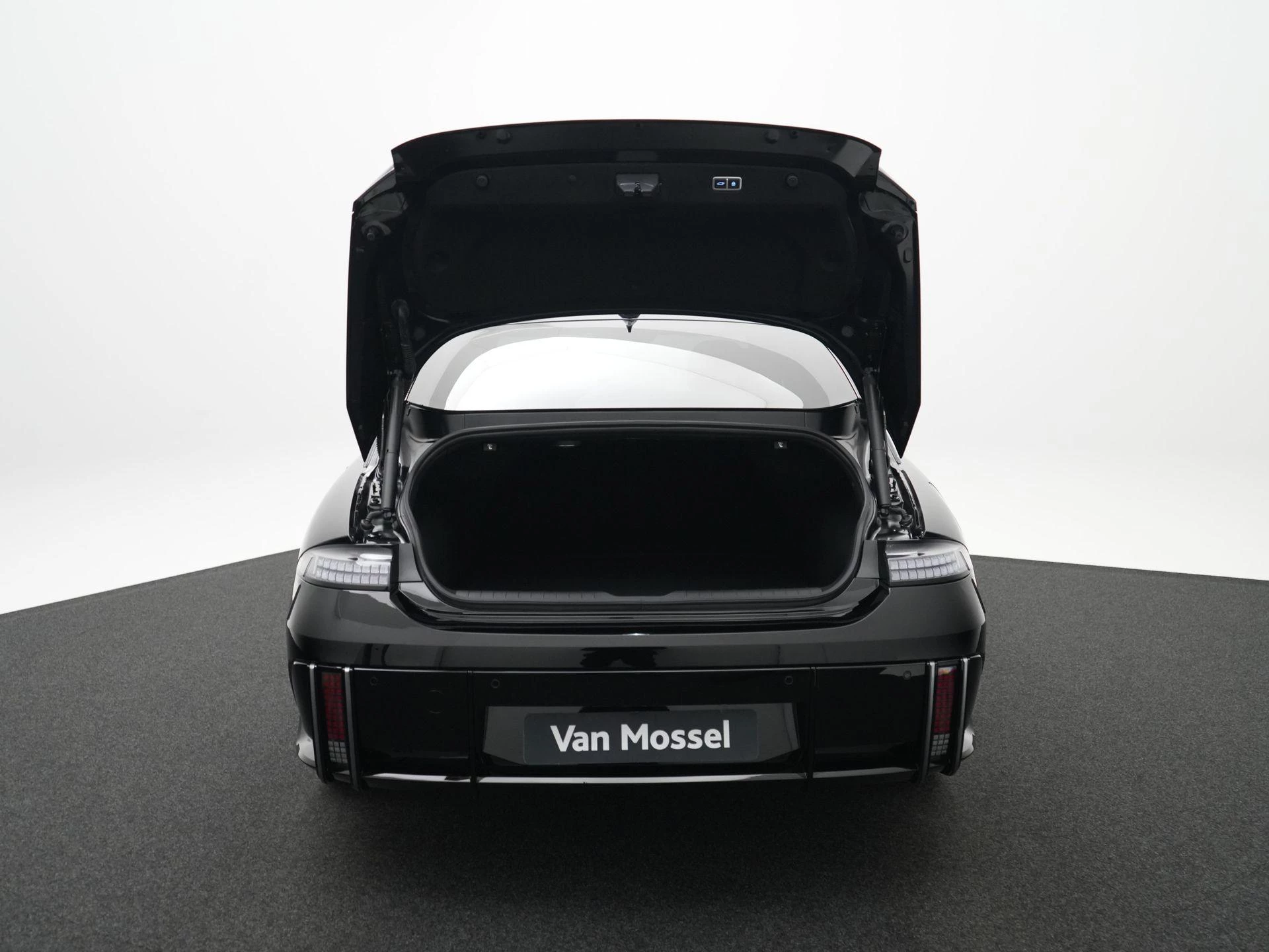 Hyundai-IONIQ 6-image-44