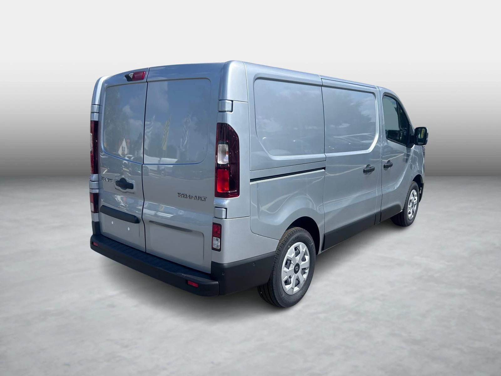 Renault-Trafic-image-1