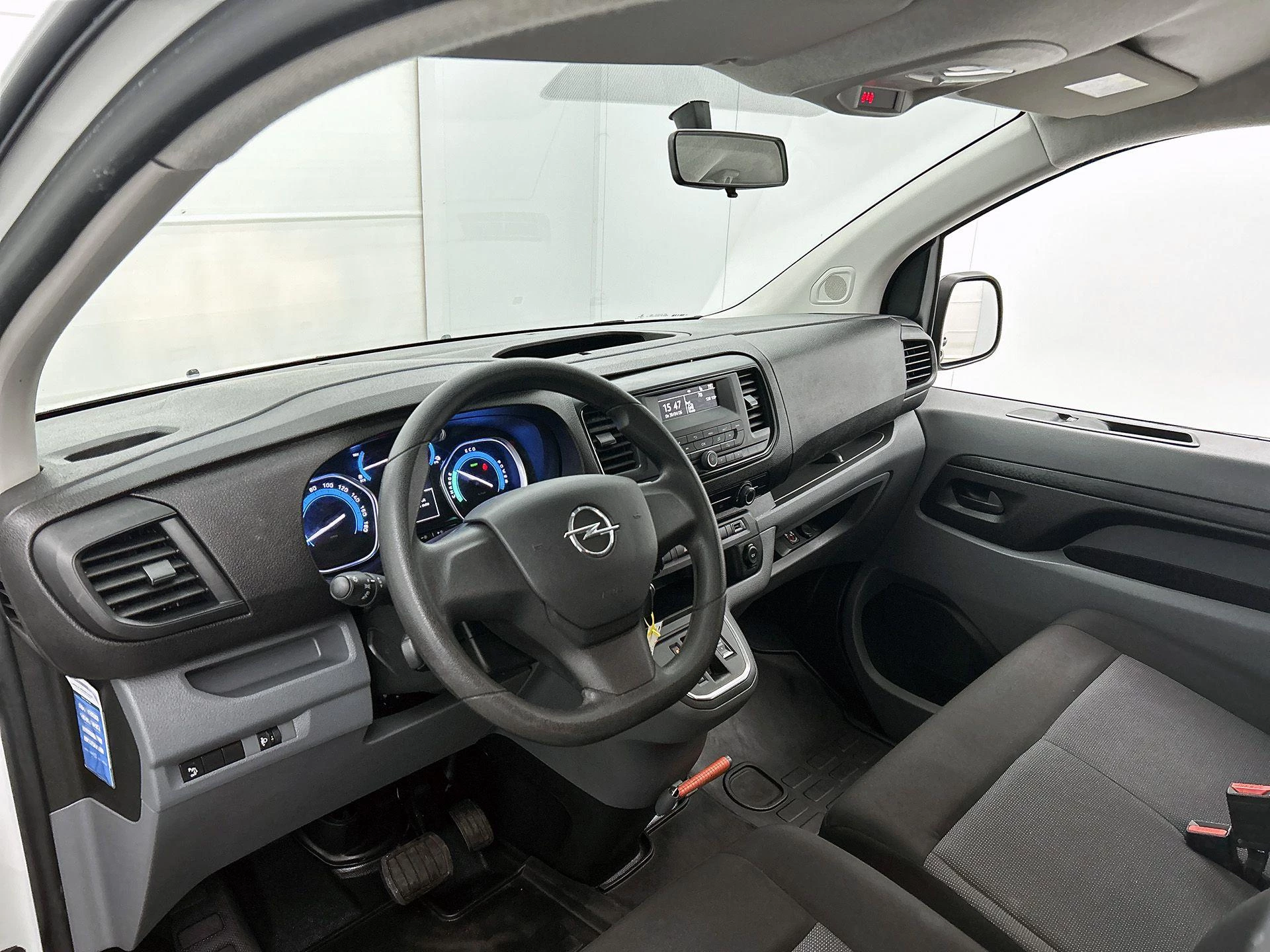 Opel-Vivaro-e-image-27