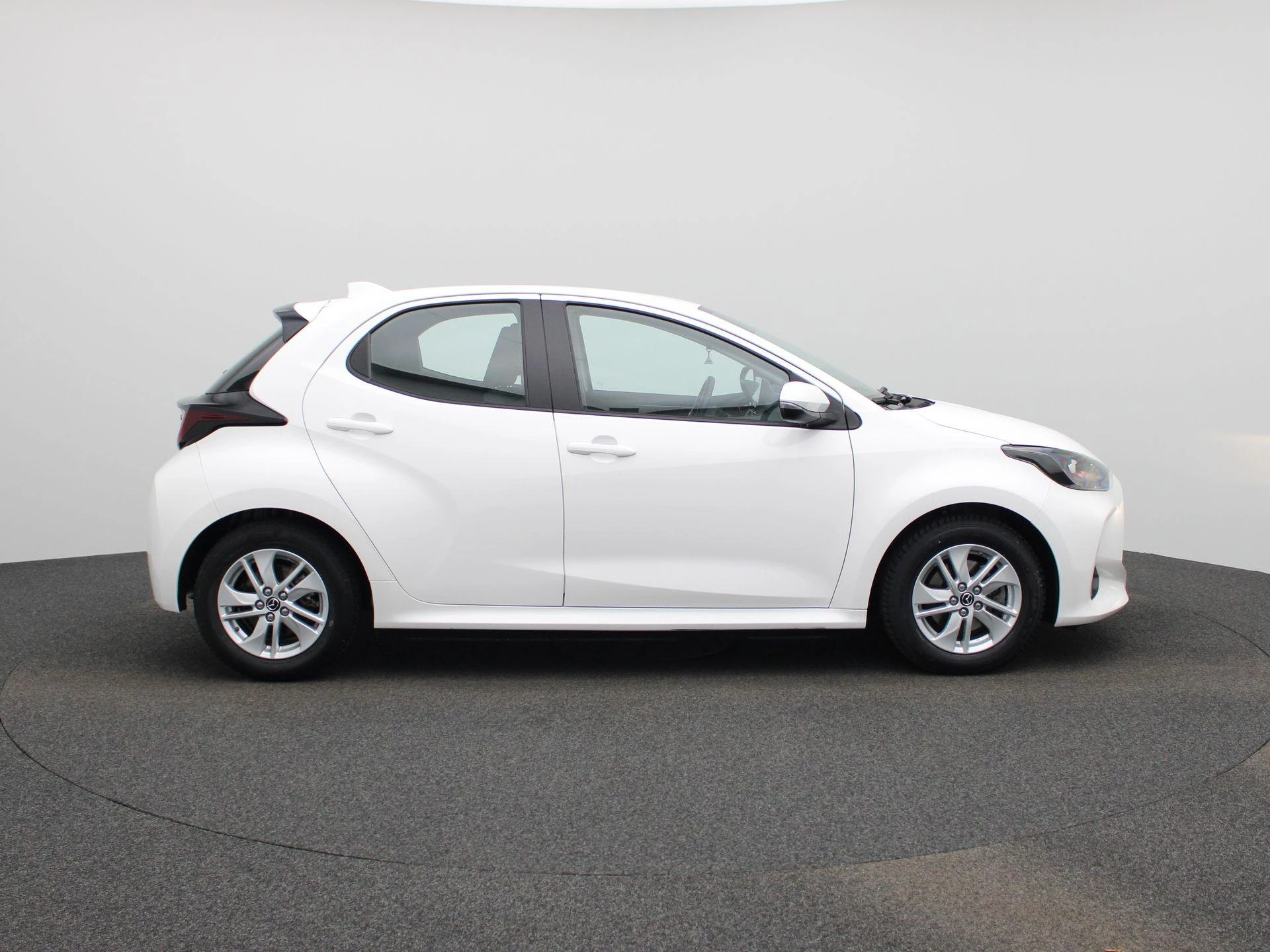 Mazda-2 Hybrid-image-7