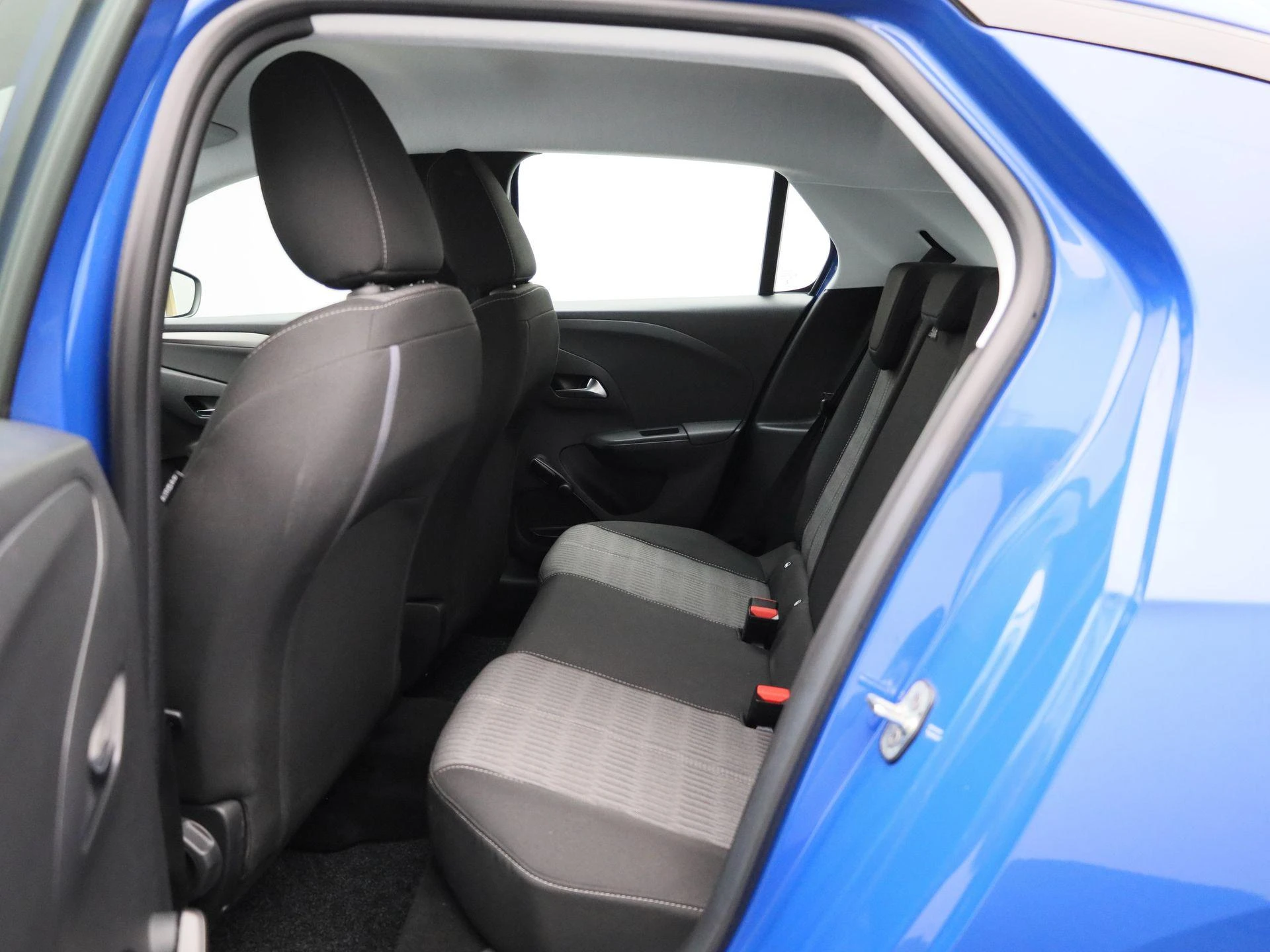 Opel-Corsa-image-9