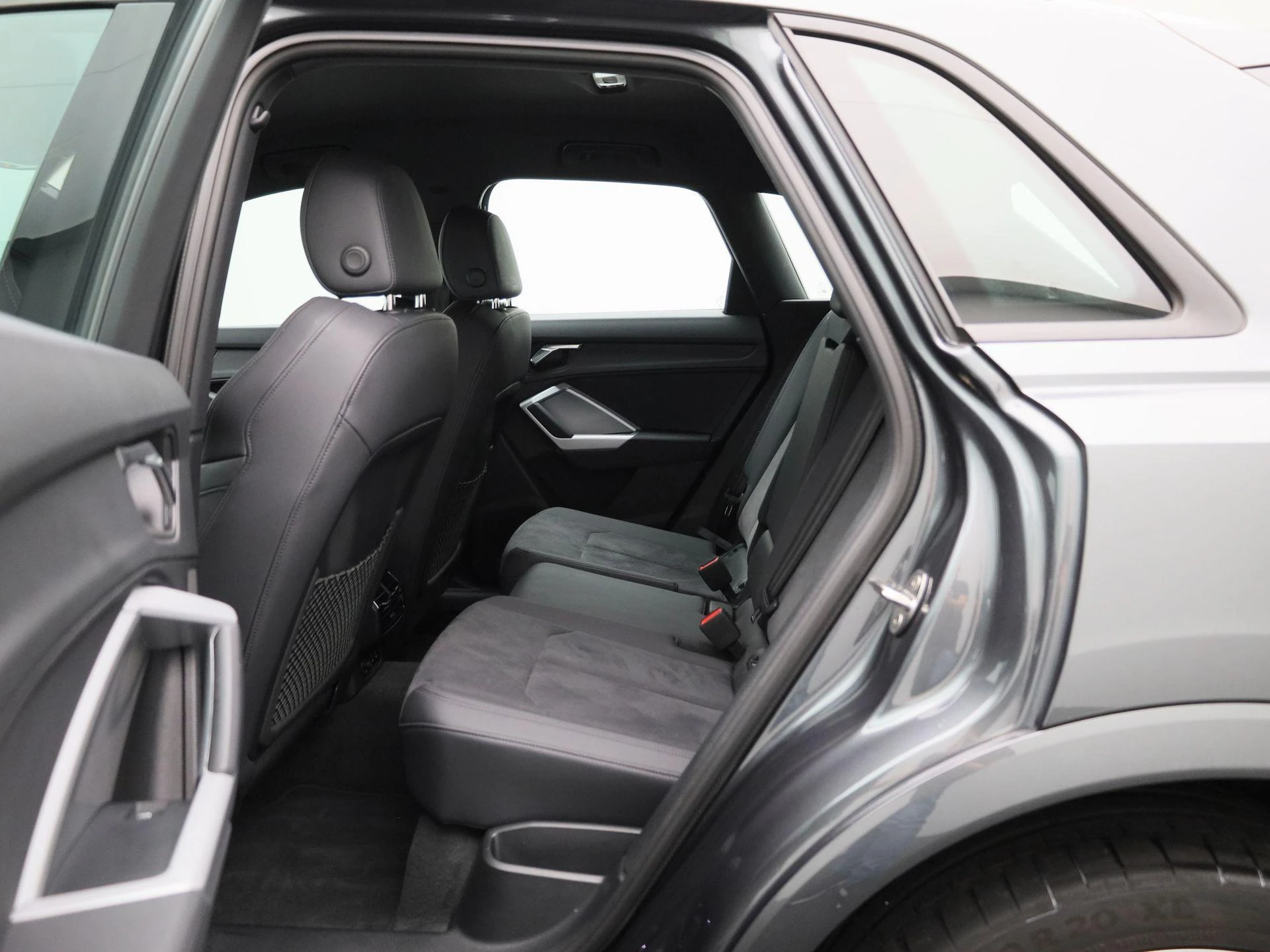 Audi-Q3-image-10