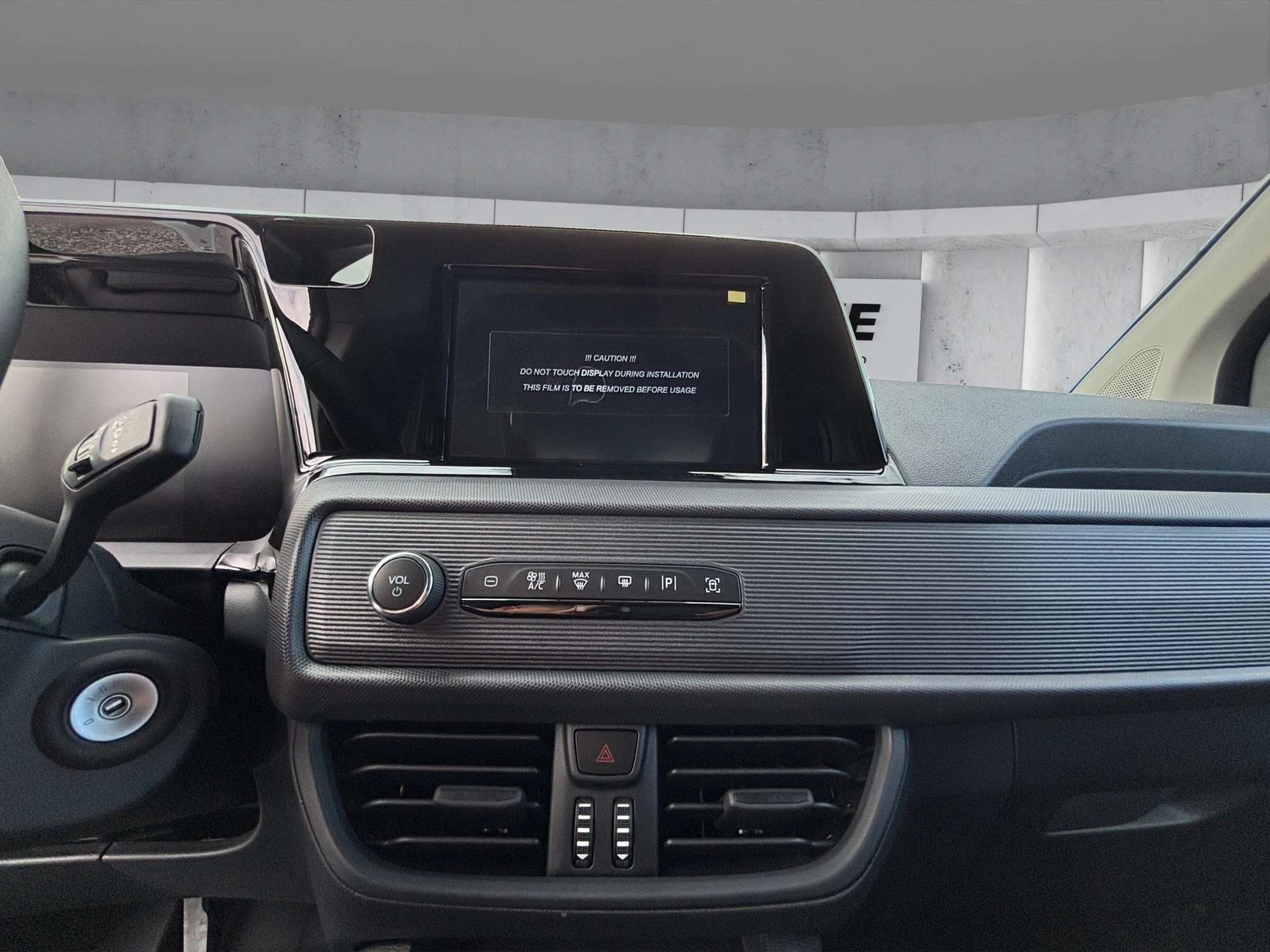 Ford-Transit Courier-image-13