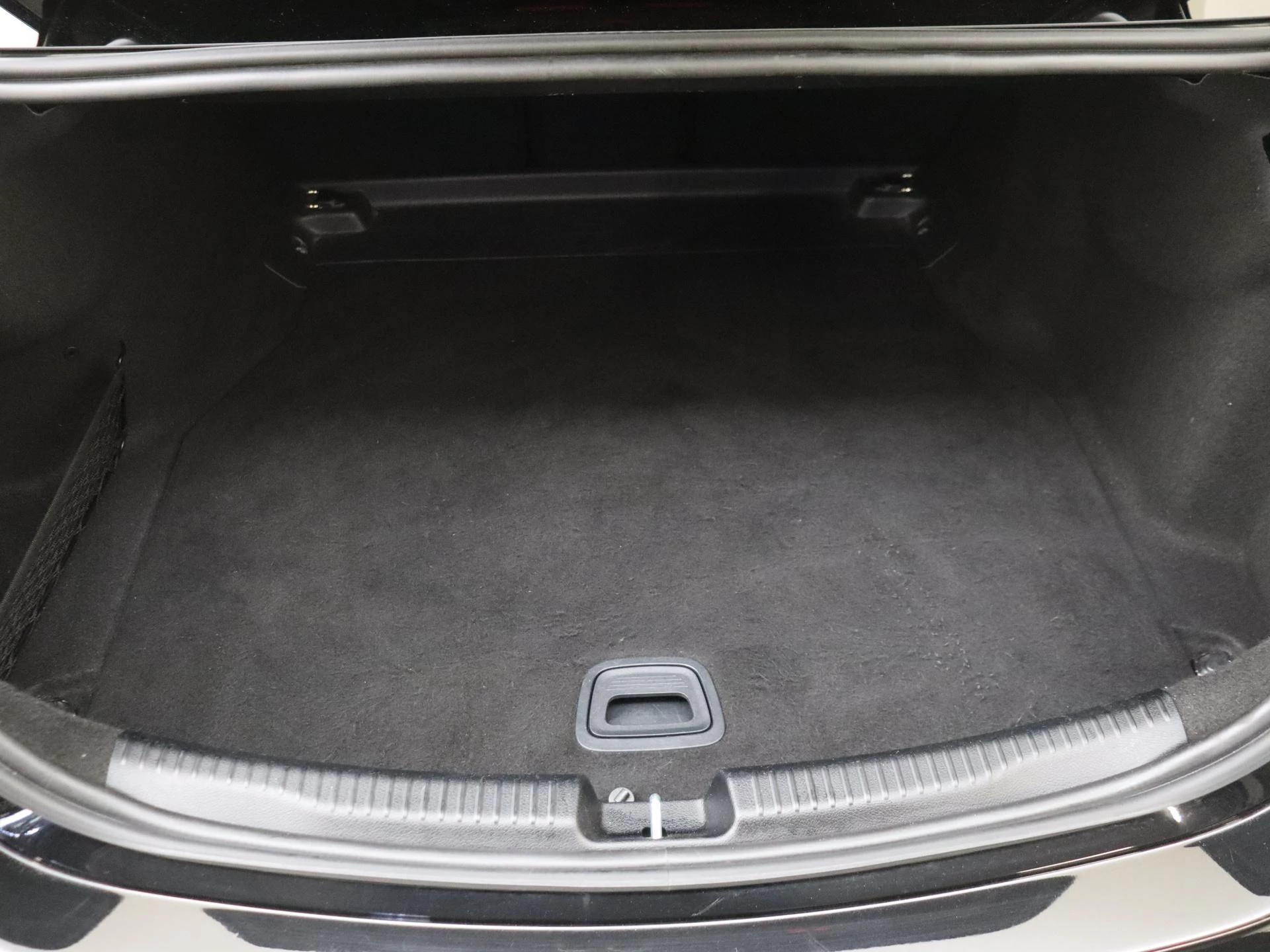 Mercedes-Benz-C-Klasse-image-29