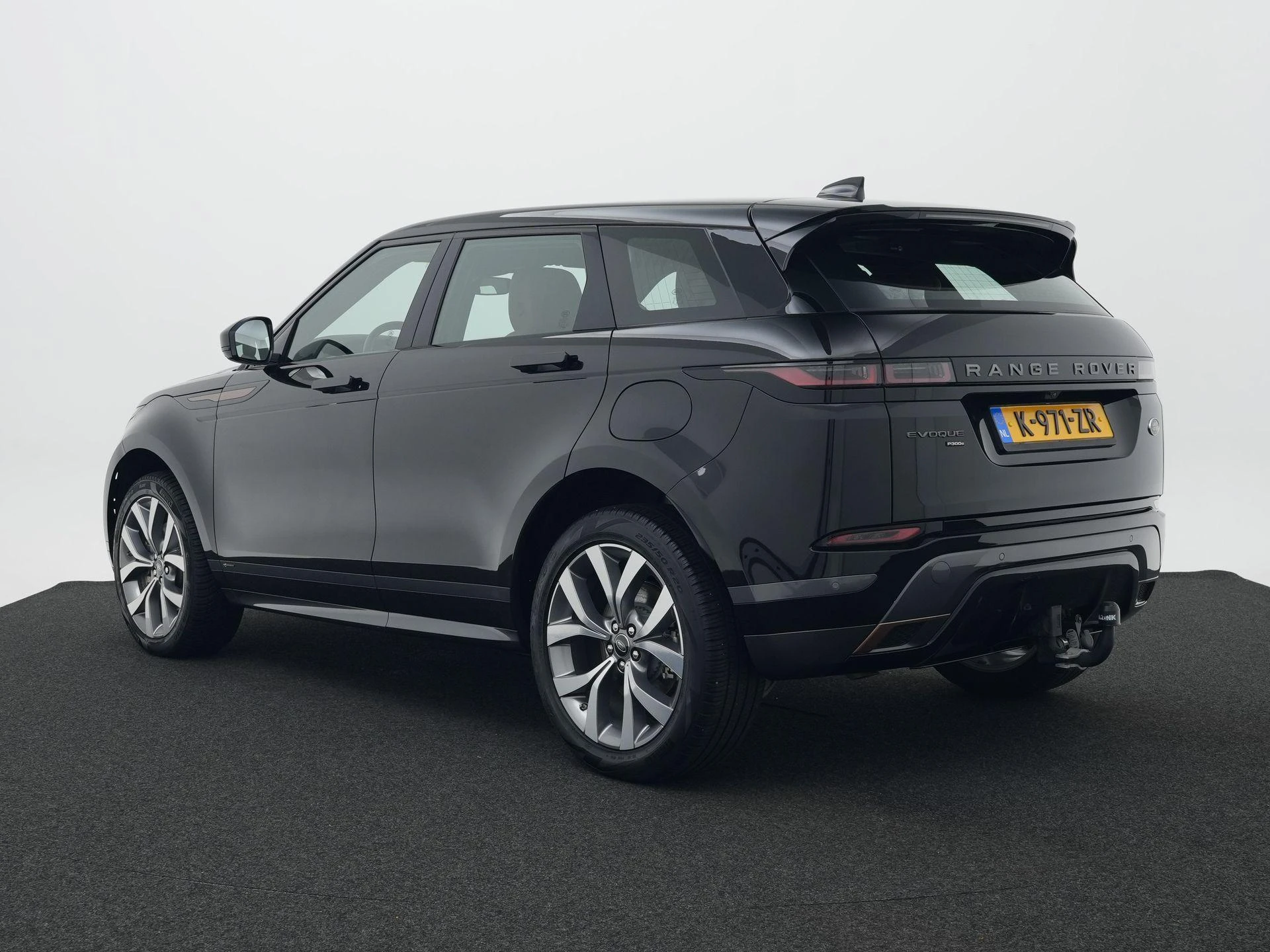 Land Rover-Range Rover Evoque-image-2
