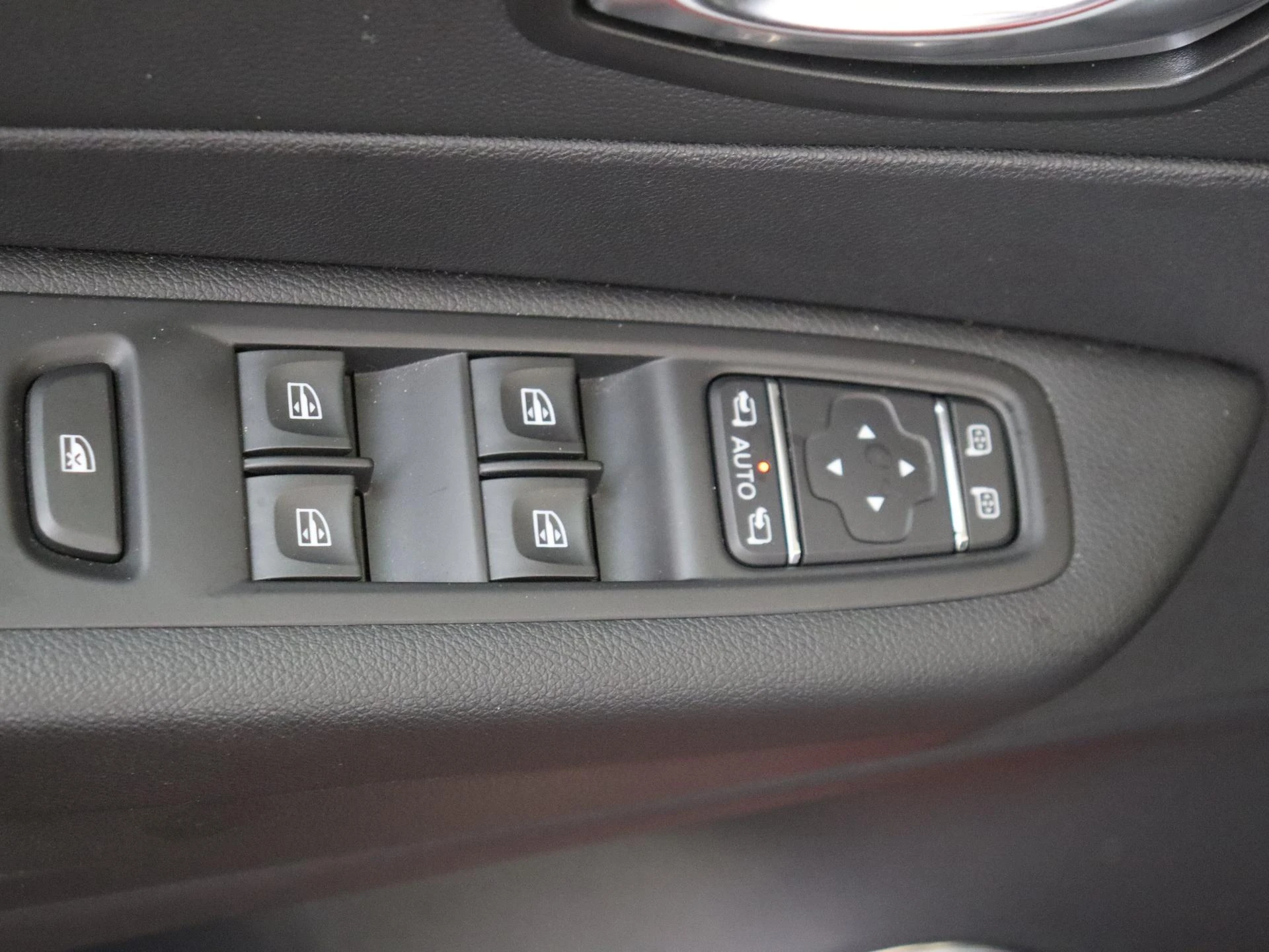 Renault-Captur-image-23
