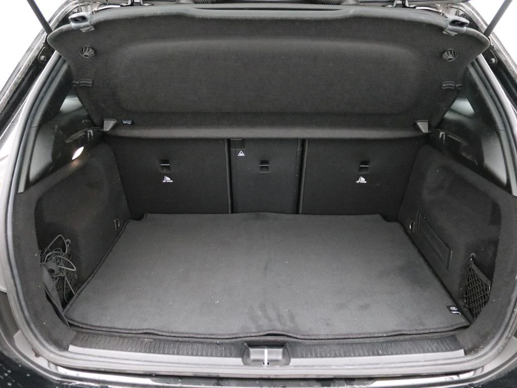 Mercedes-Benz B-Klasse 180 AMG Line + PANORAMISCH DAK + MULTIBEAM LED +