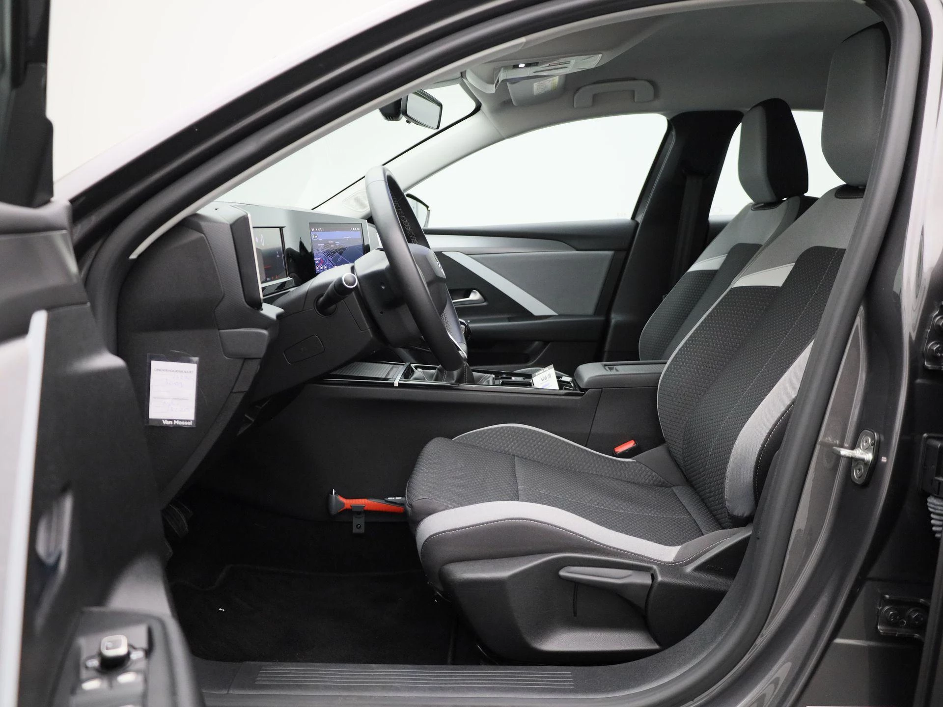 Opel-Astra-image-10
