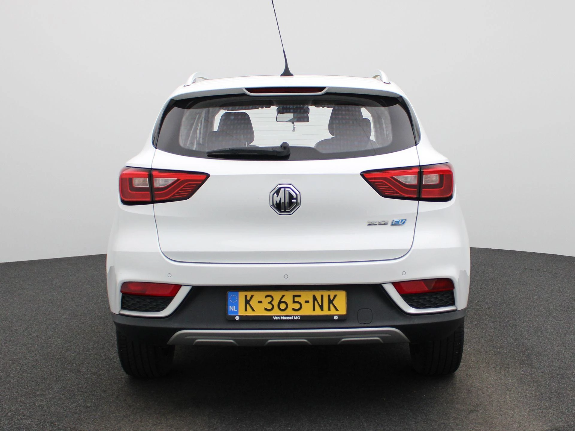 MG-ZS EV-image-5