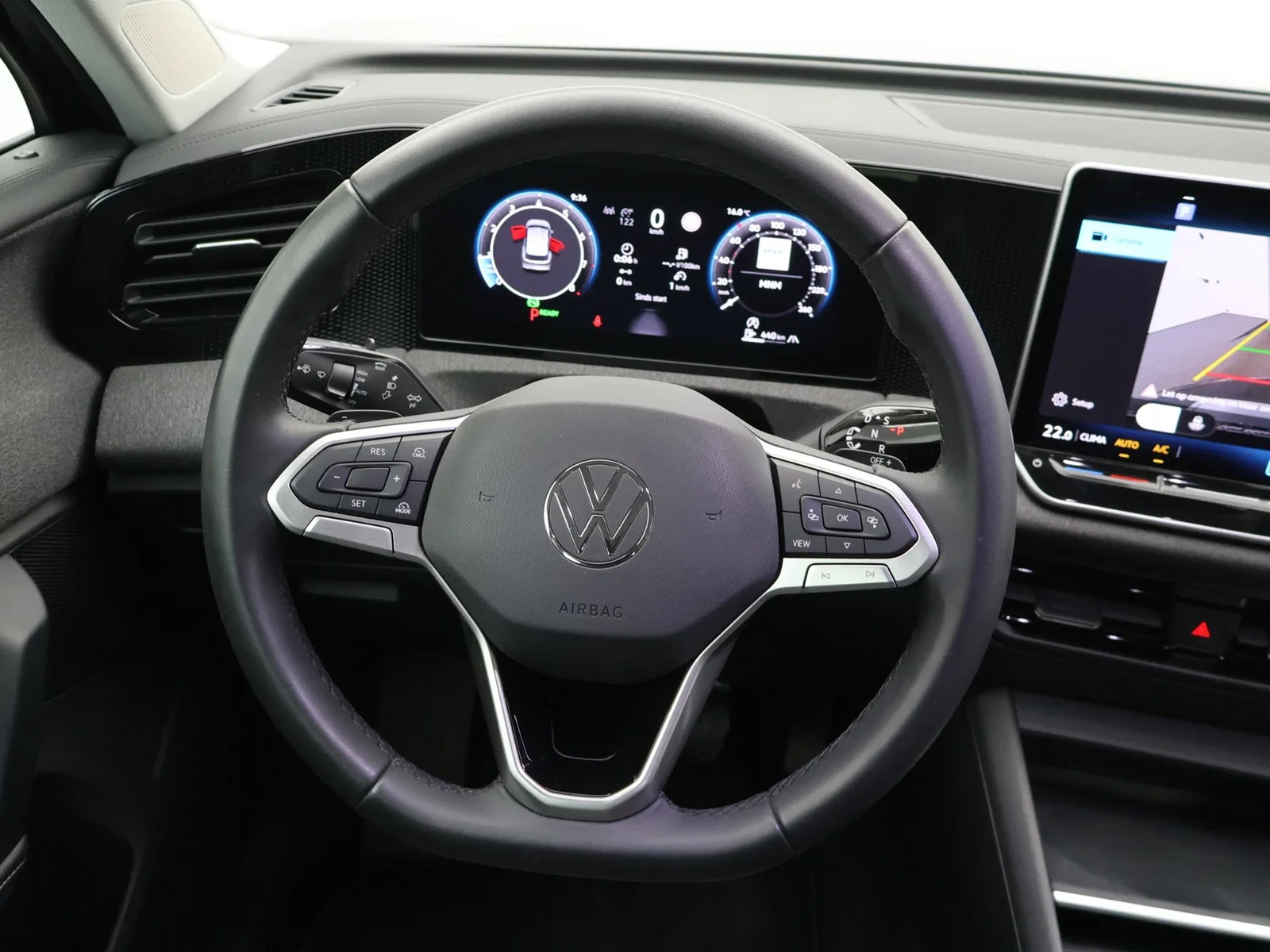 Volkswagen-Tiguan-image-11