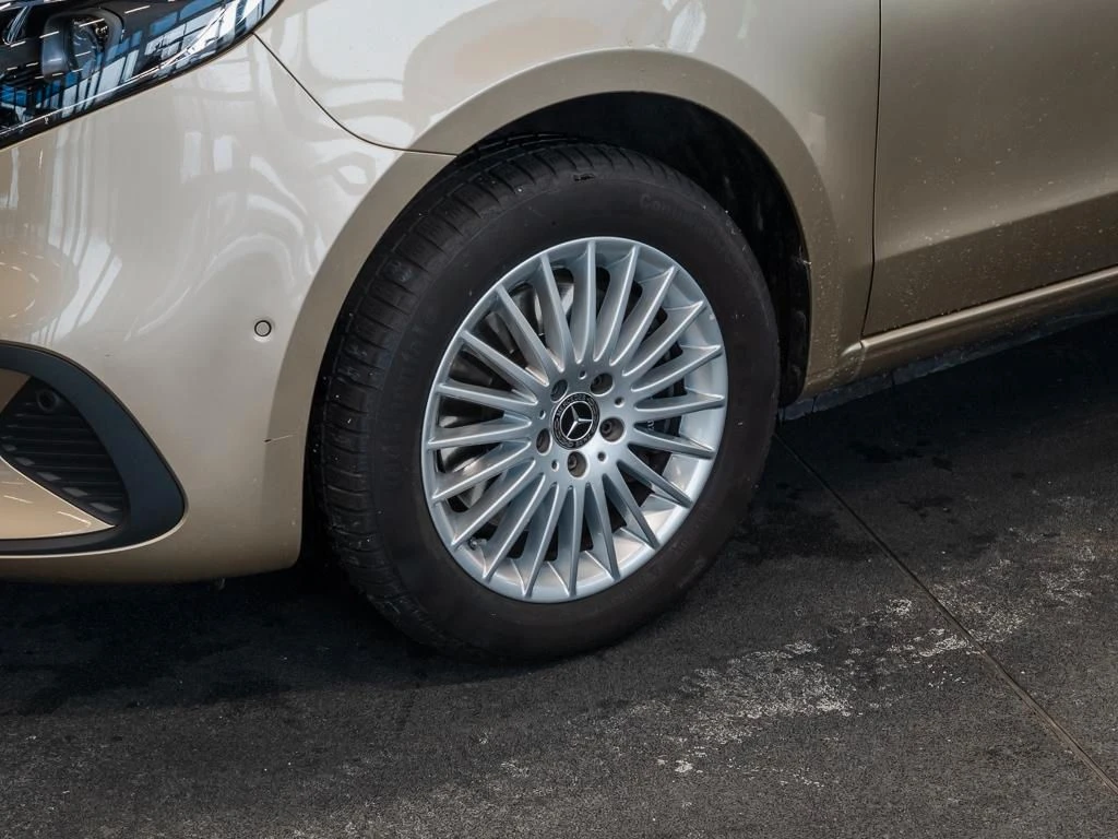 Mercedes-Benz-V-Klasse 220-image-5