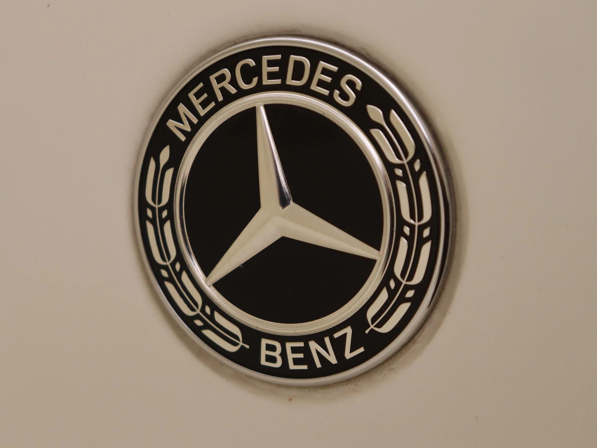 Mercedes-Benz-GLB-image-25