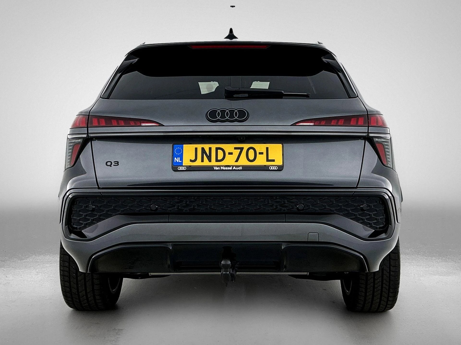 Audi-Q3-image-2
