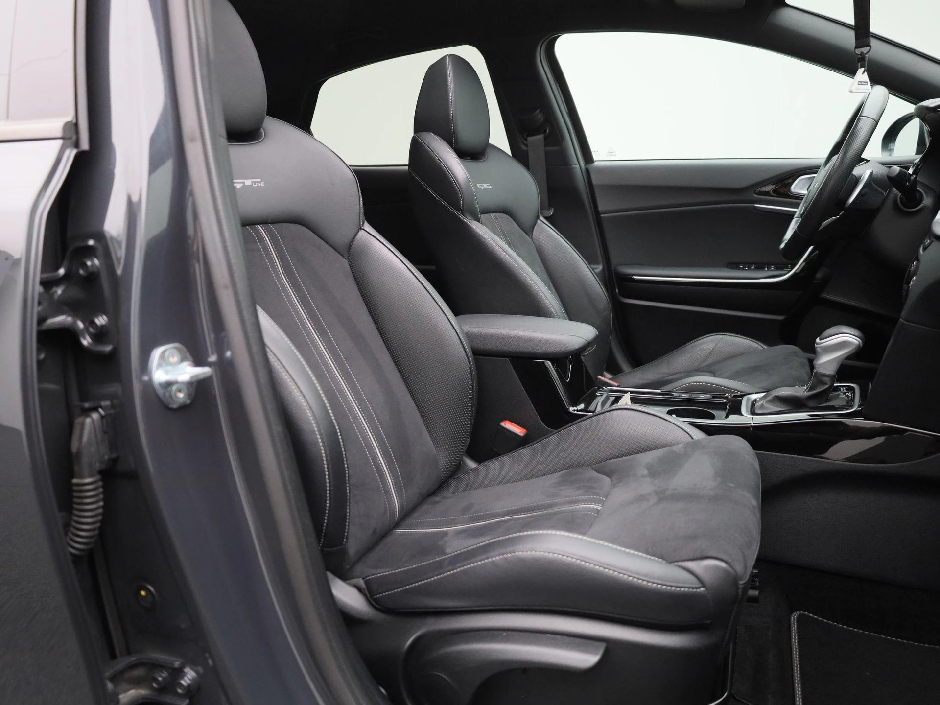 Kia-XCeed-image-34