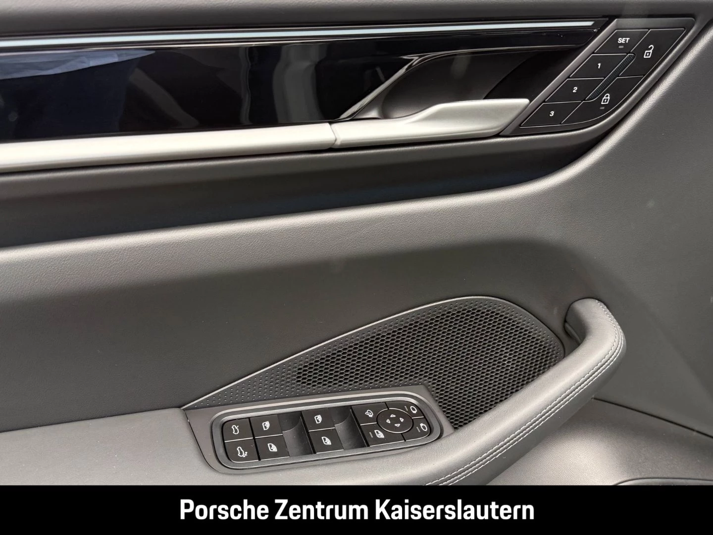 Porsche Macan HA-Lenkung Surround-View BOSE 20-Zoll -