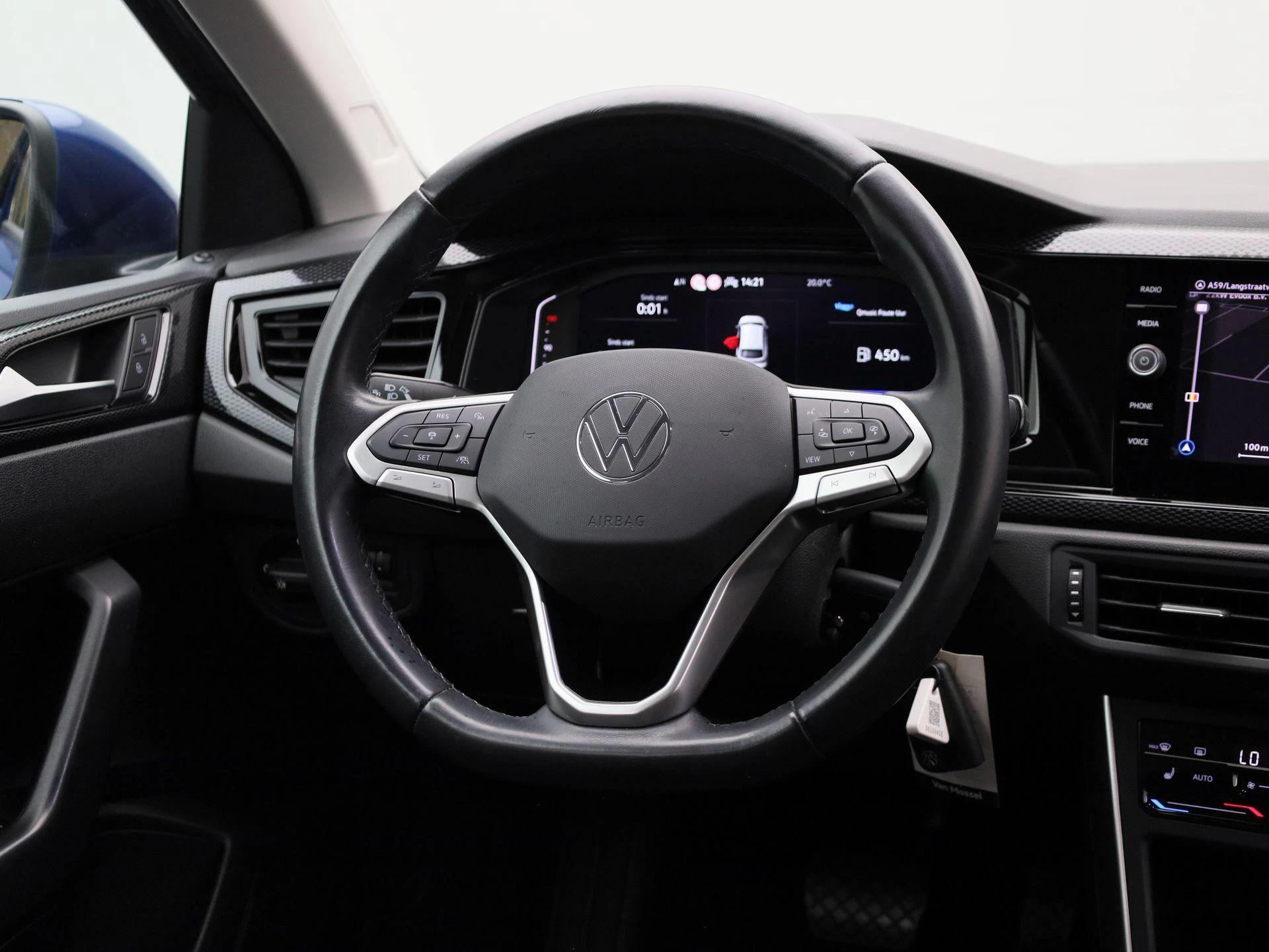 Volkswagen-Taigo-image-11