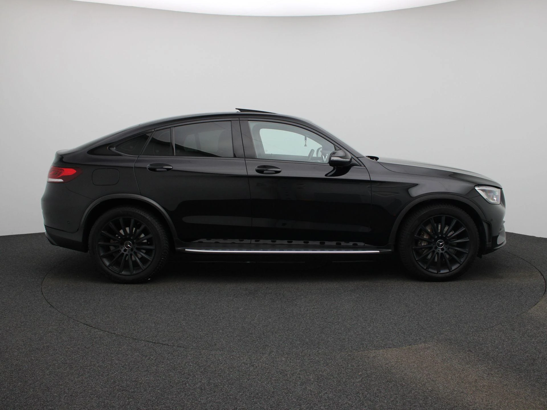 Mercedes-Benz-GLC-image-6