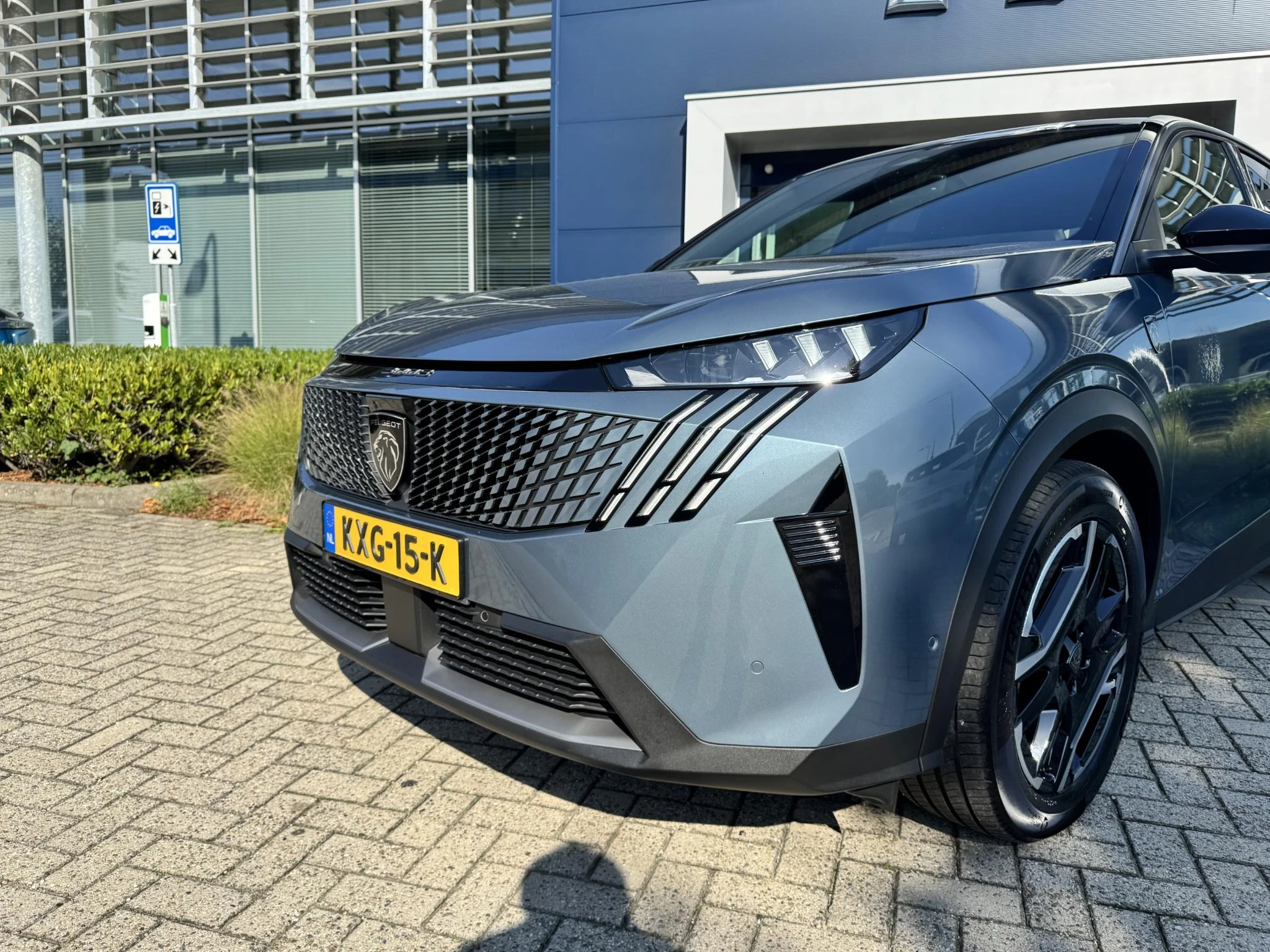 Peugeot-3008-image-2
