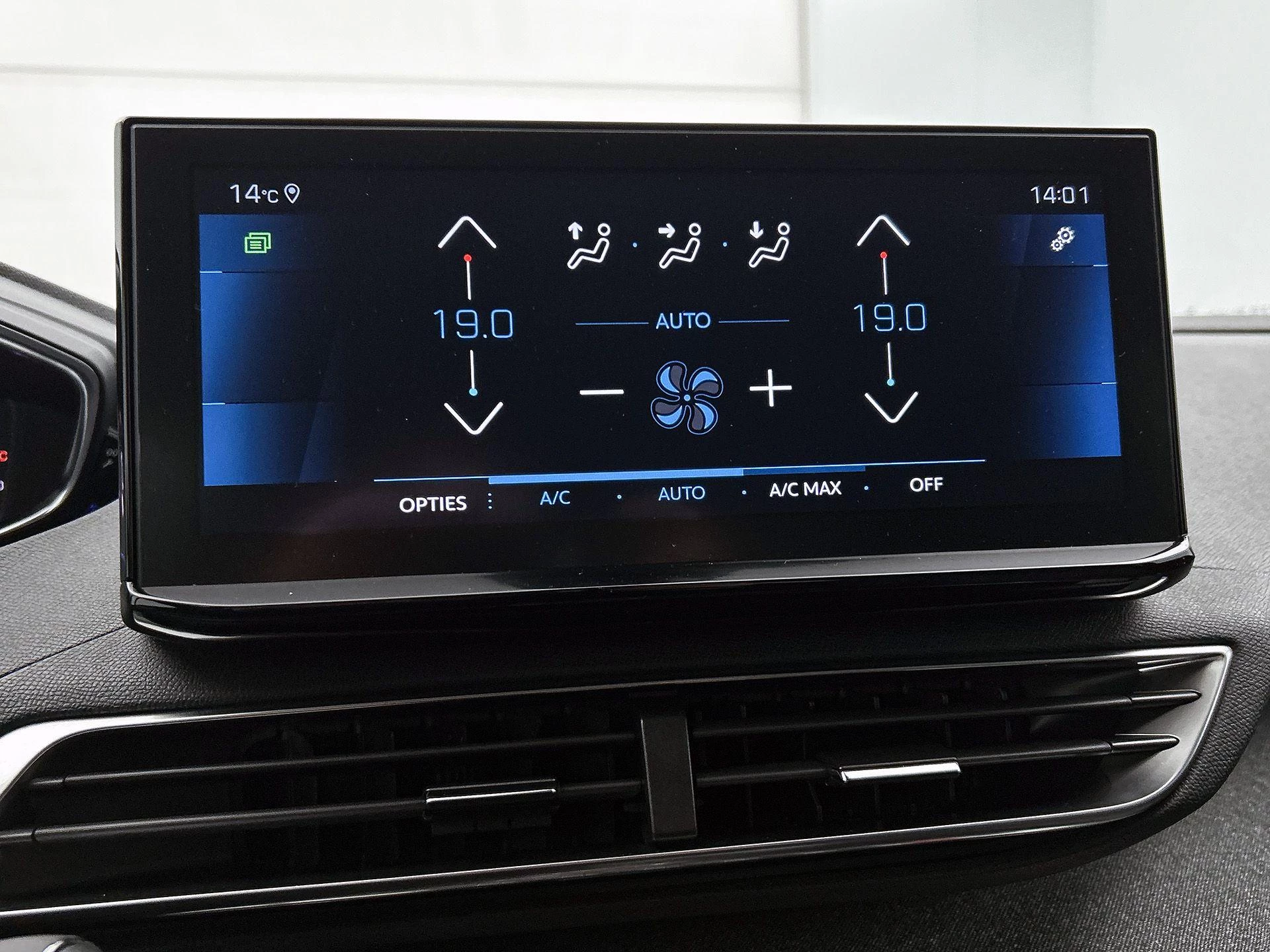 Peugeot-5008-image-27