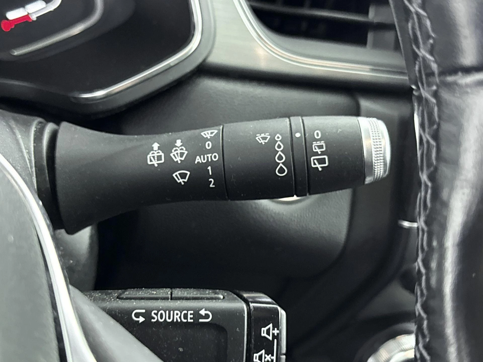 Renault-Captur-image-15