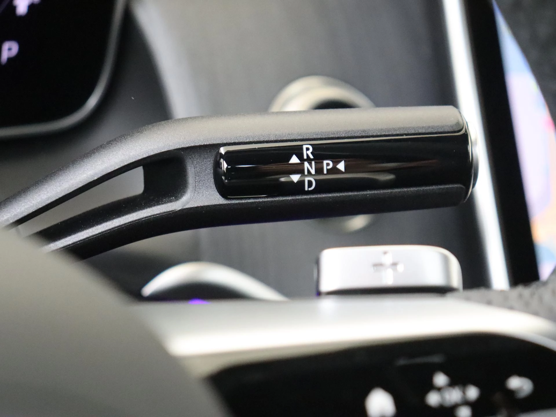 Mercedes-Benz-GLC-image-14