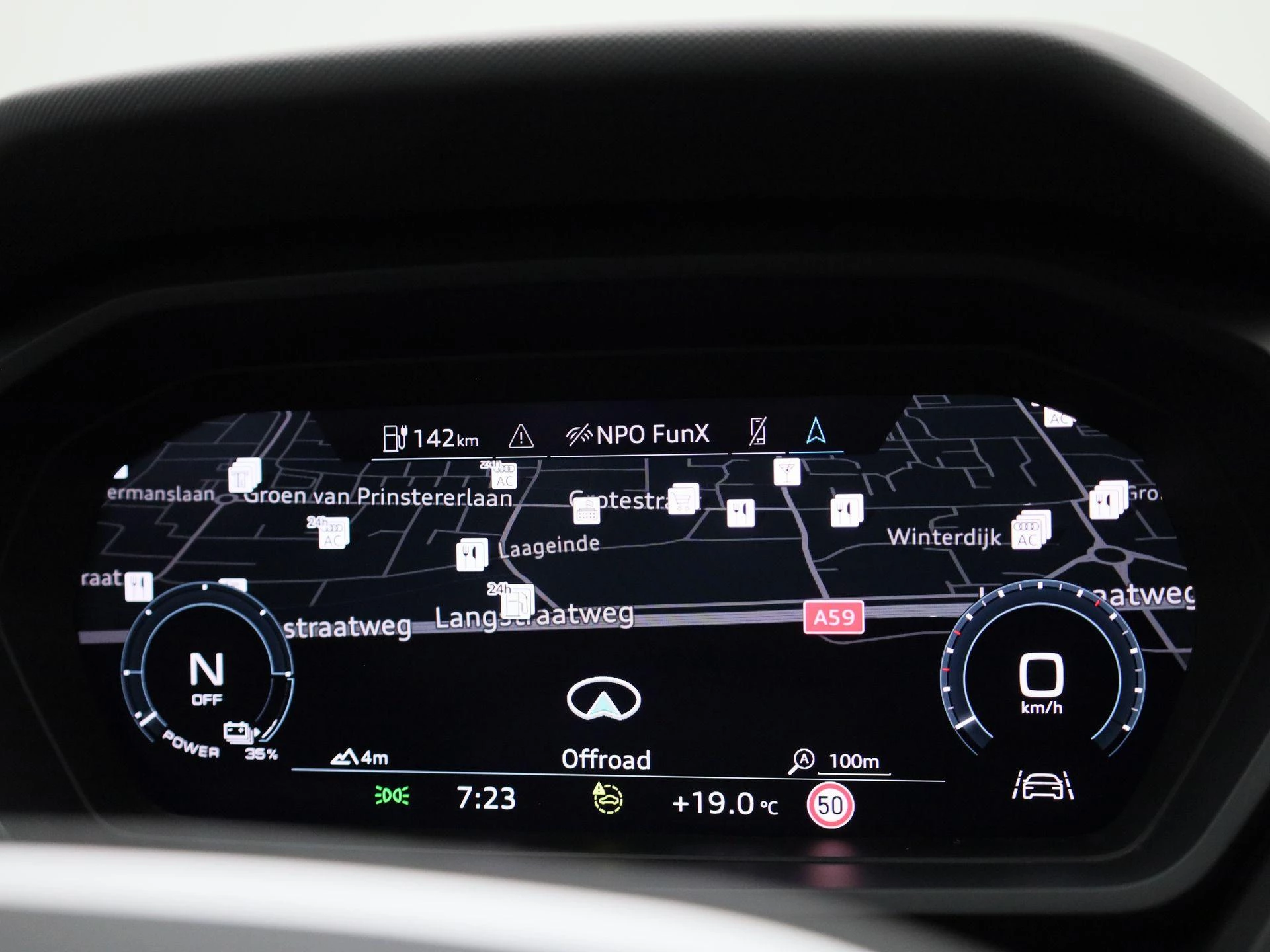 Audi-Q4 e-tron-image-24