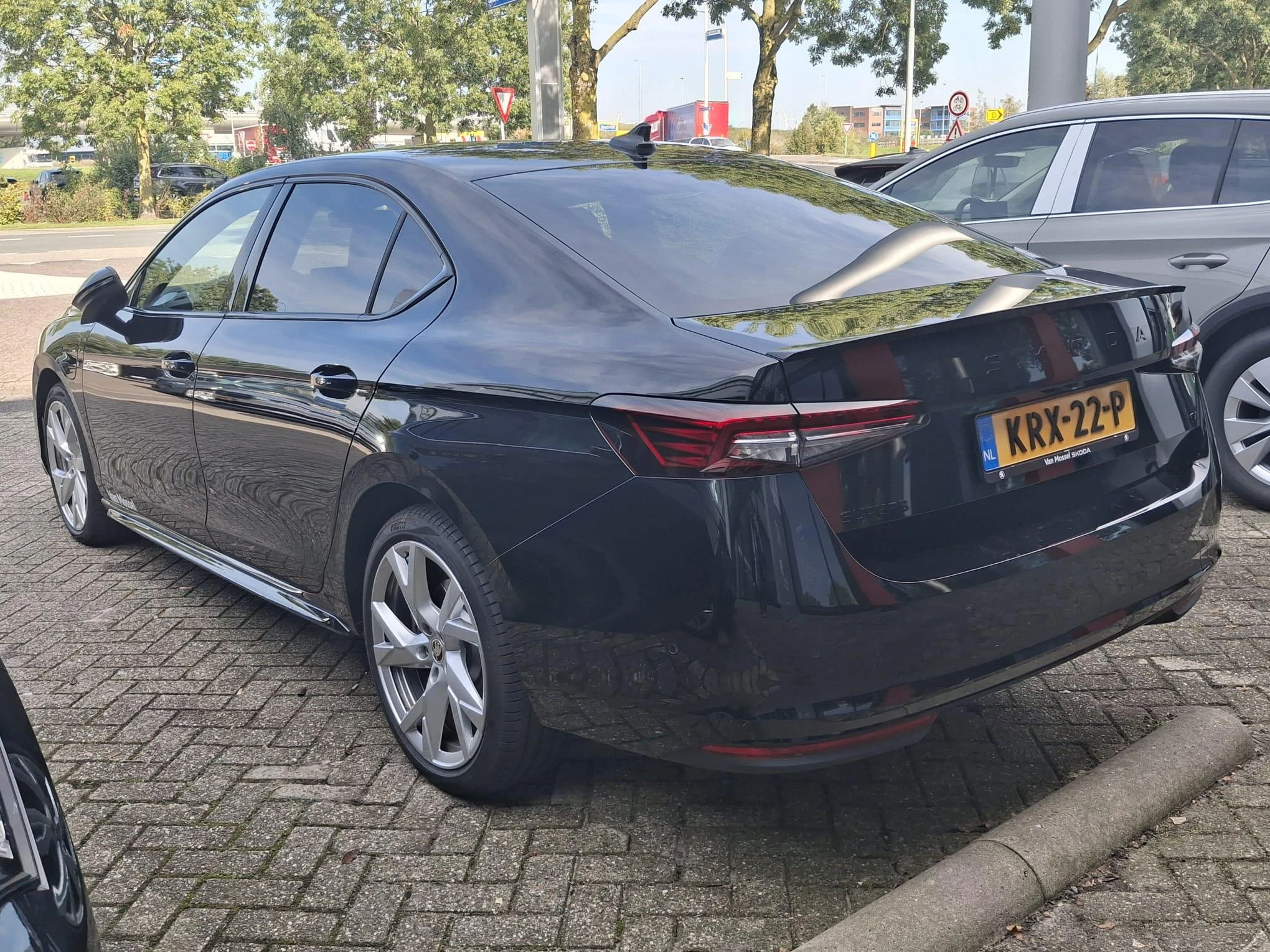 Škoda-Superb-image-5