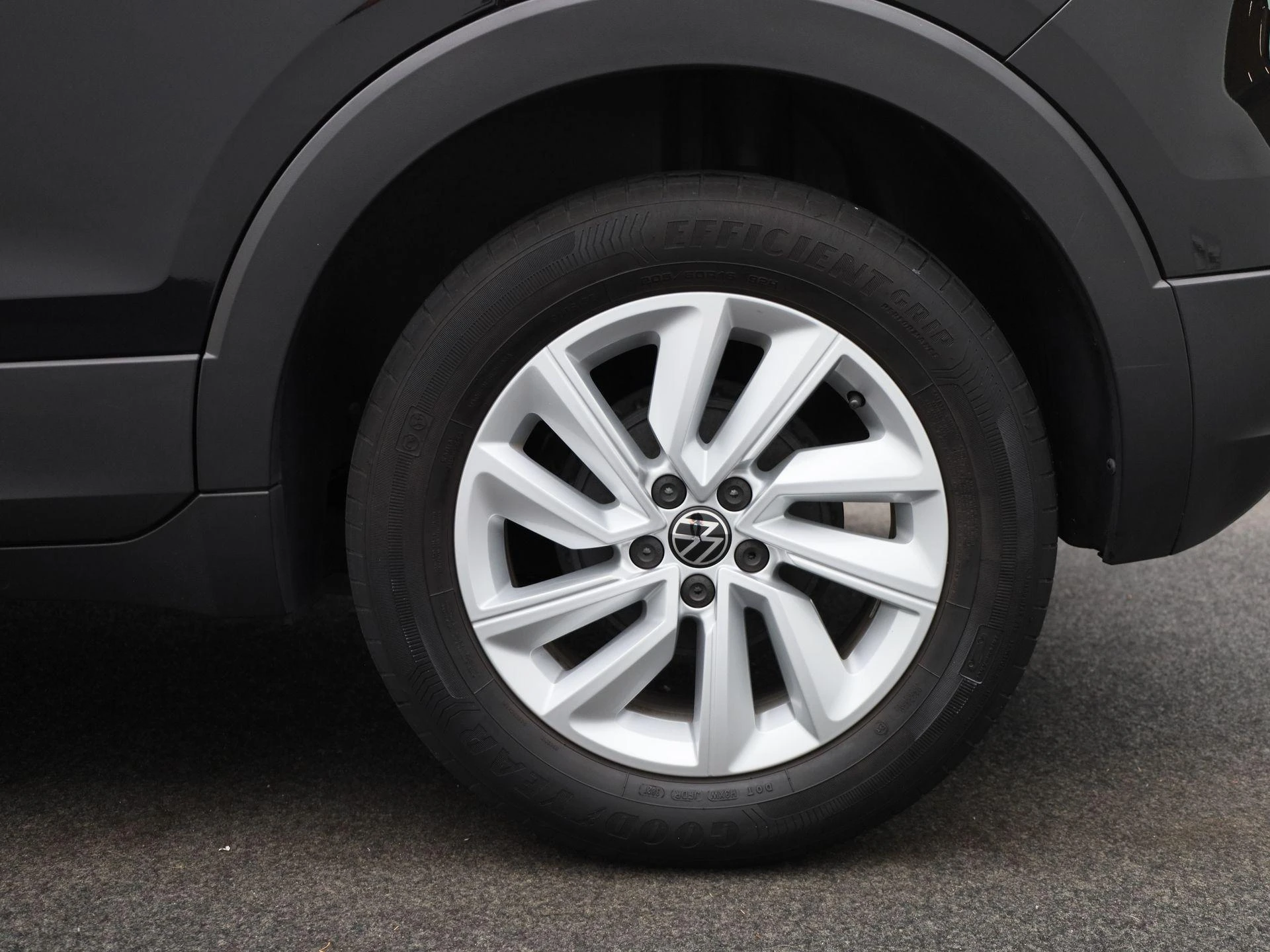 Volkswagen-T-Cross-image-12