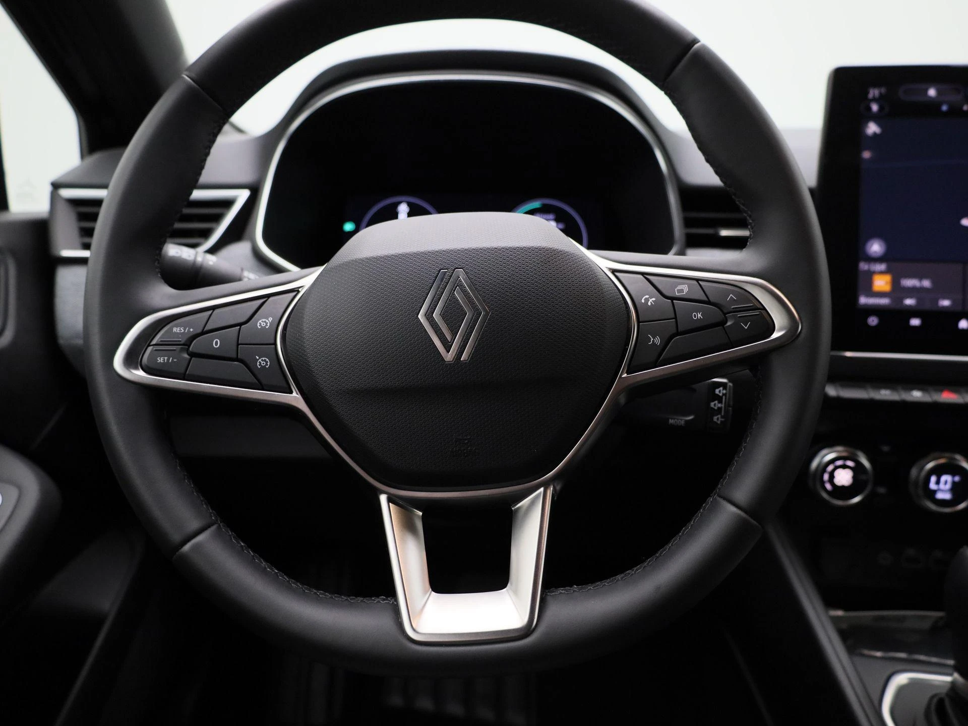 Renault-Clio-image-6