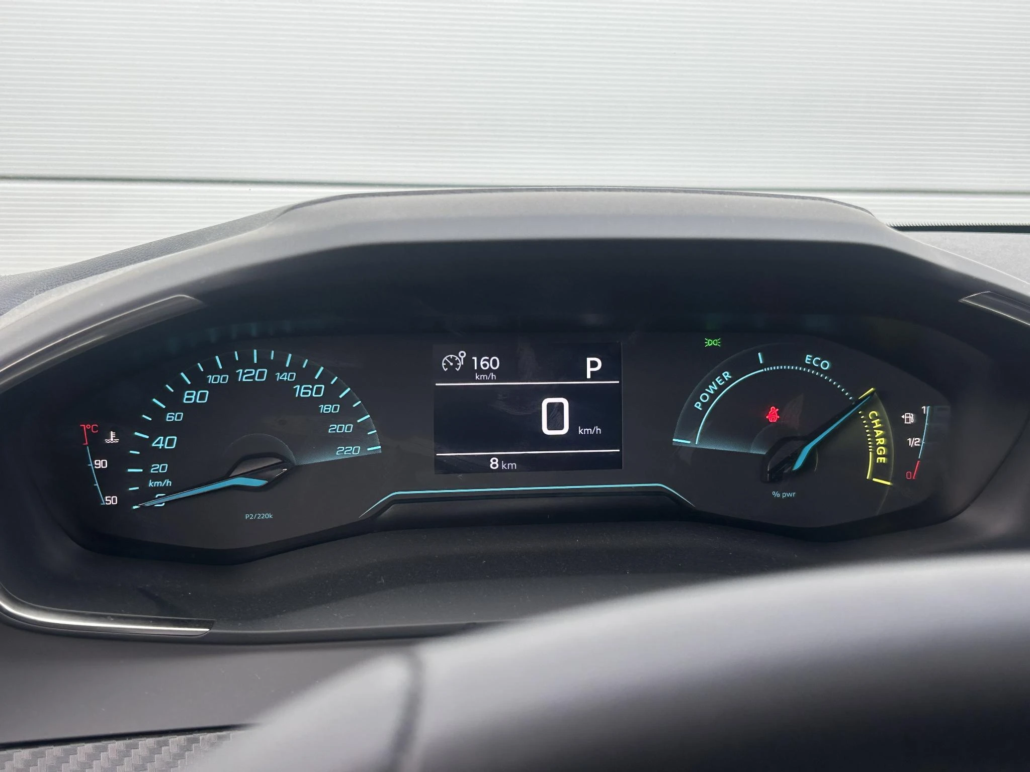 Peugeot-208-image-12