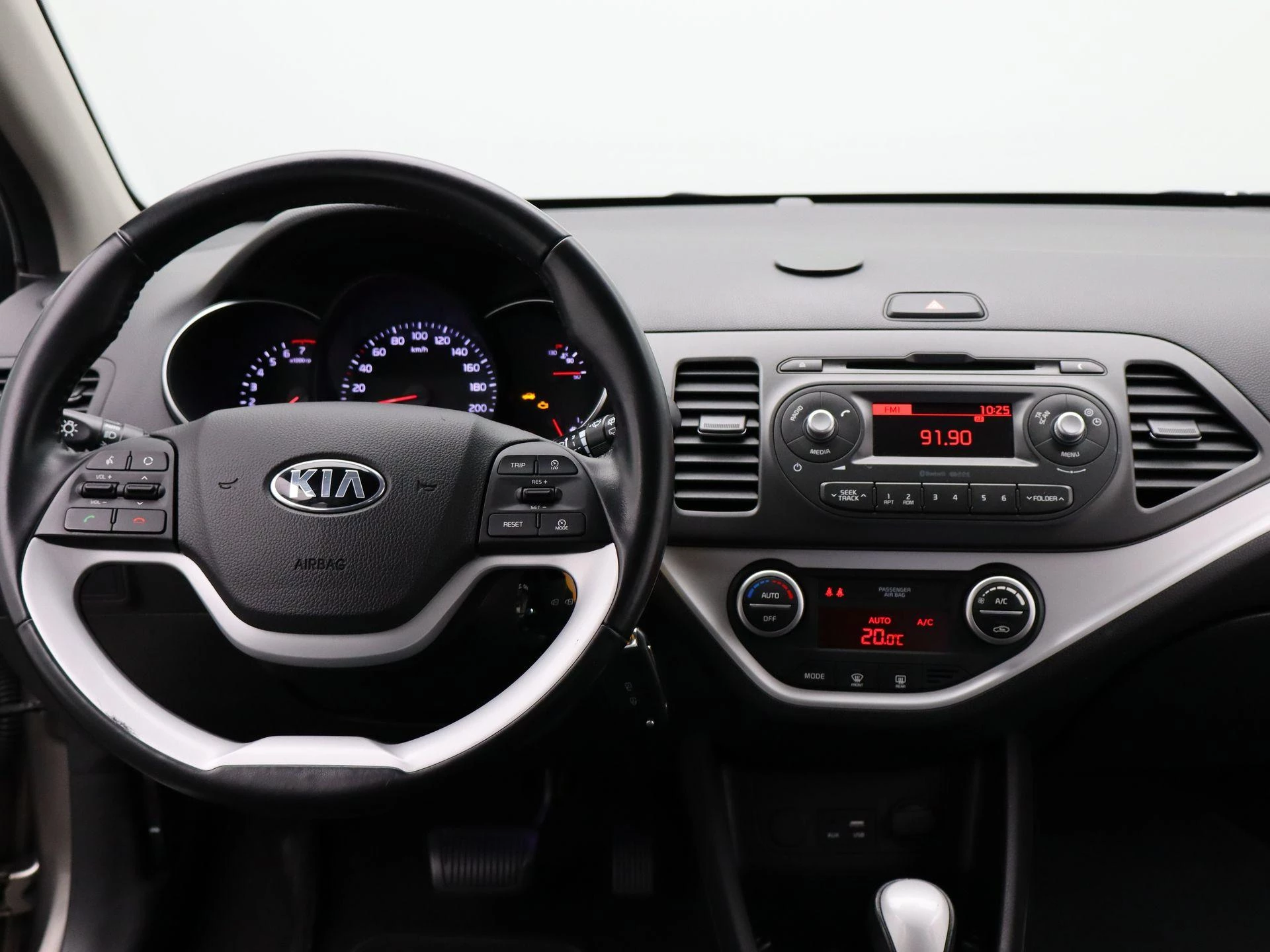 Kia-Picanto-image-6
