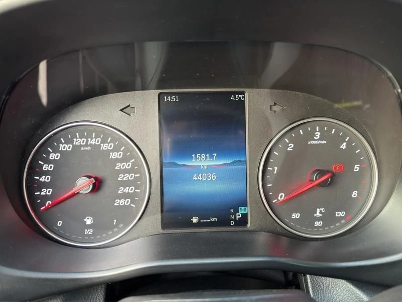 Mercedes-Benz-Vito 116-image-13