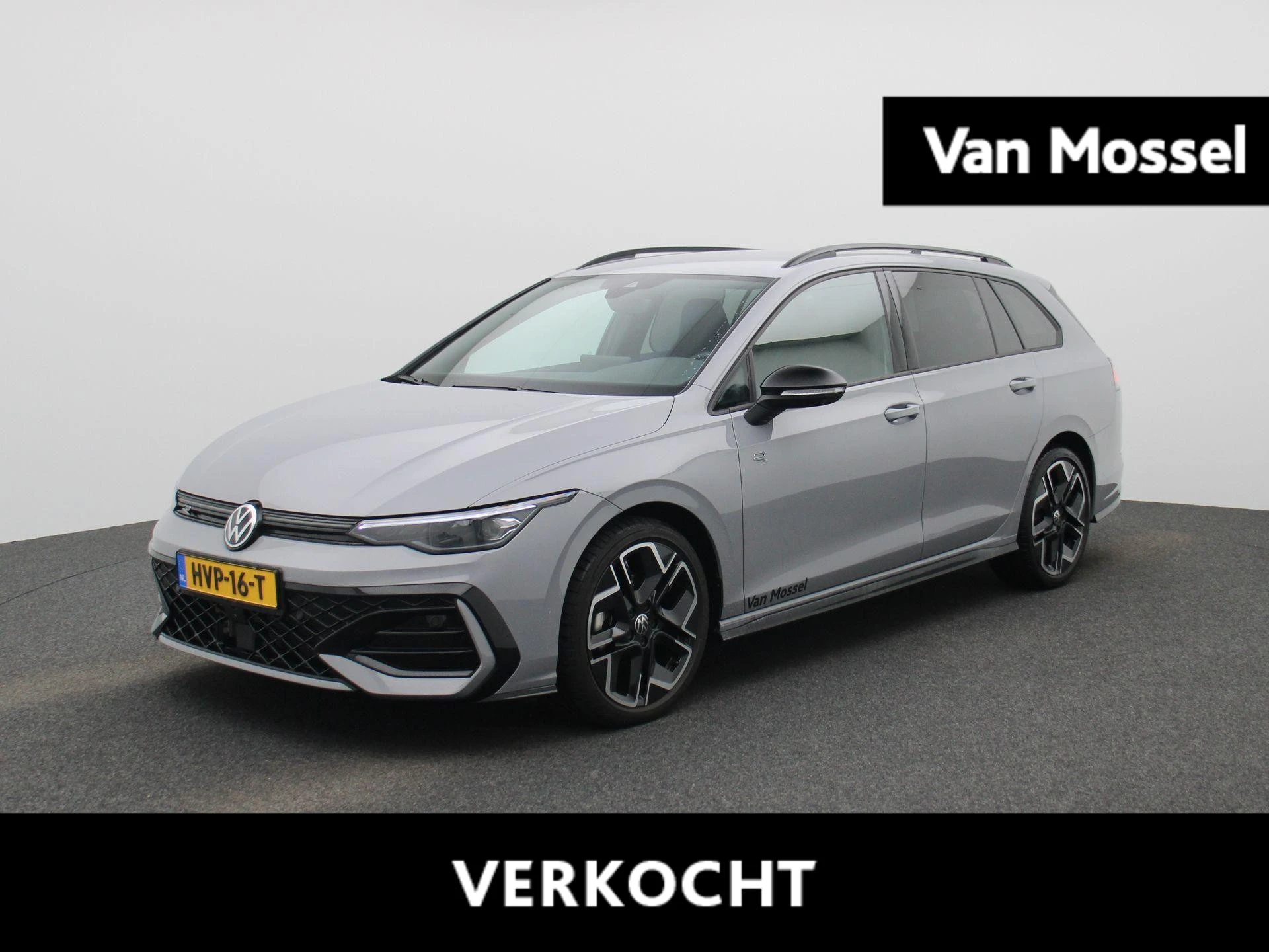Volkswagen-Golf-image-0