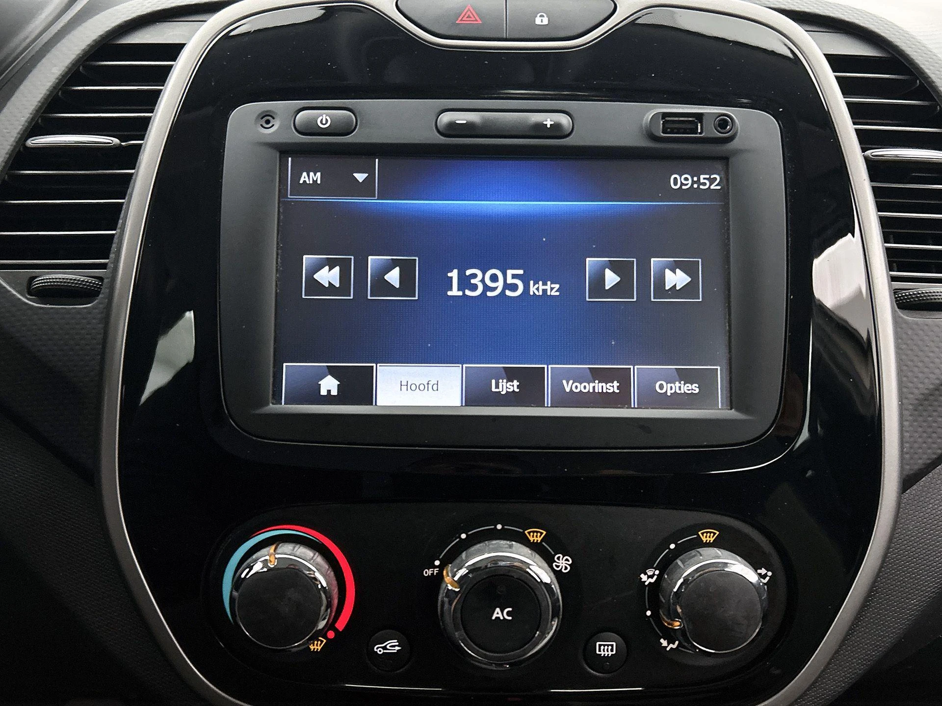 Renault-Captur-image-6