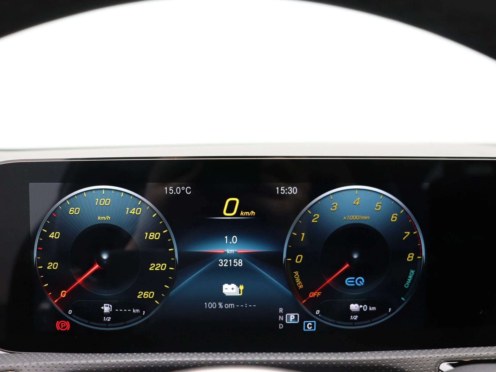 Mercedes-Benz CLA 250 e Shooting Brake + LEDER + LED + CAMERA +