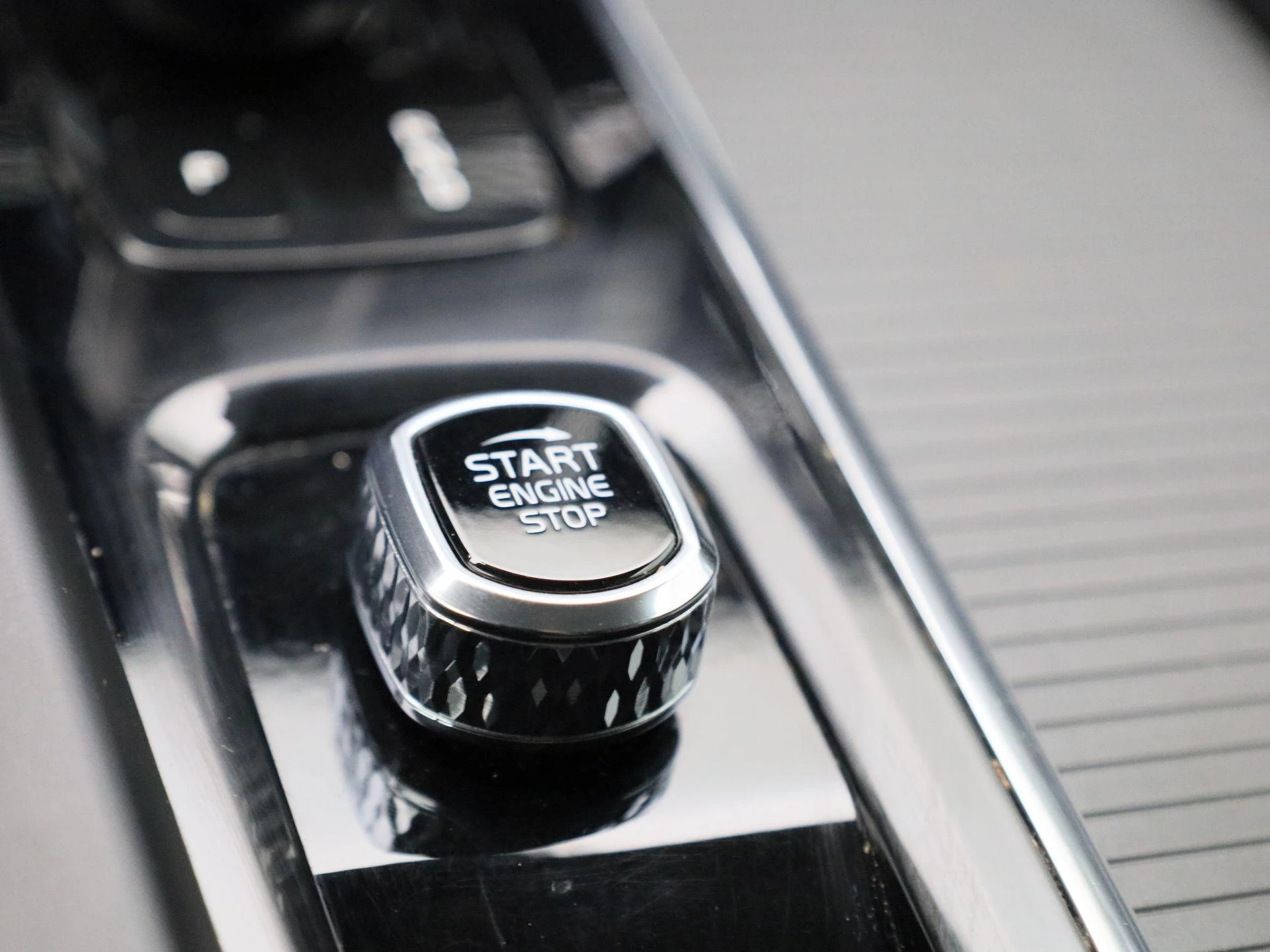 Volvo V60 B3 Geartronic Momentum Pro Camera | Cruise | PDC
