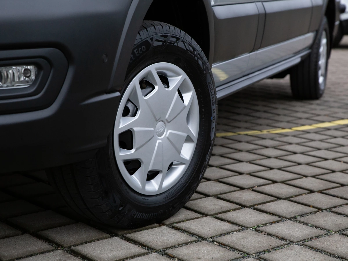 Ford-Transit-image-4