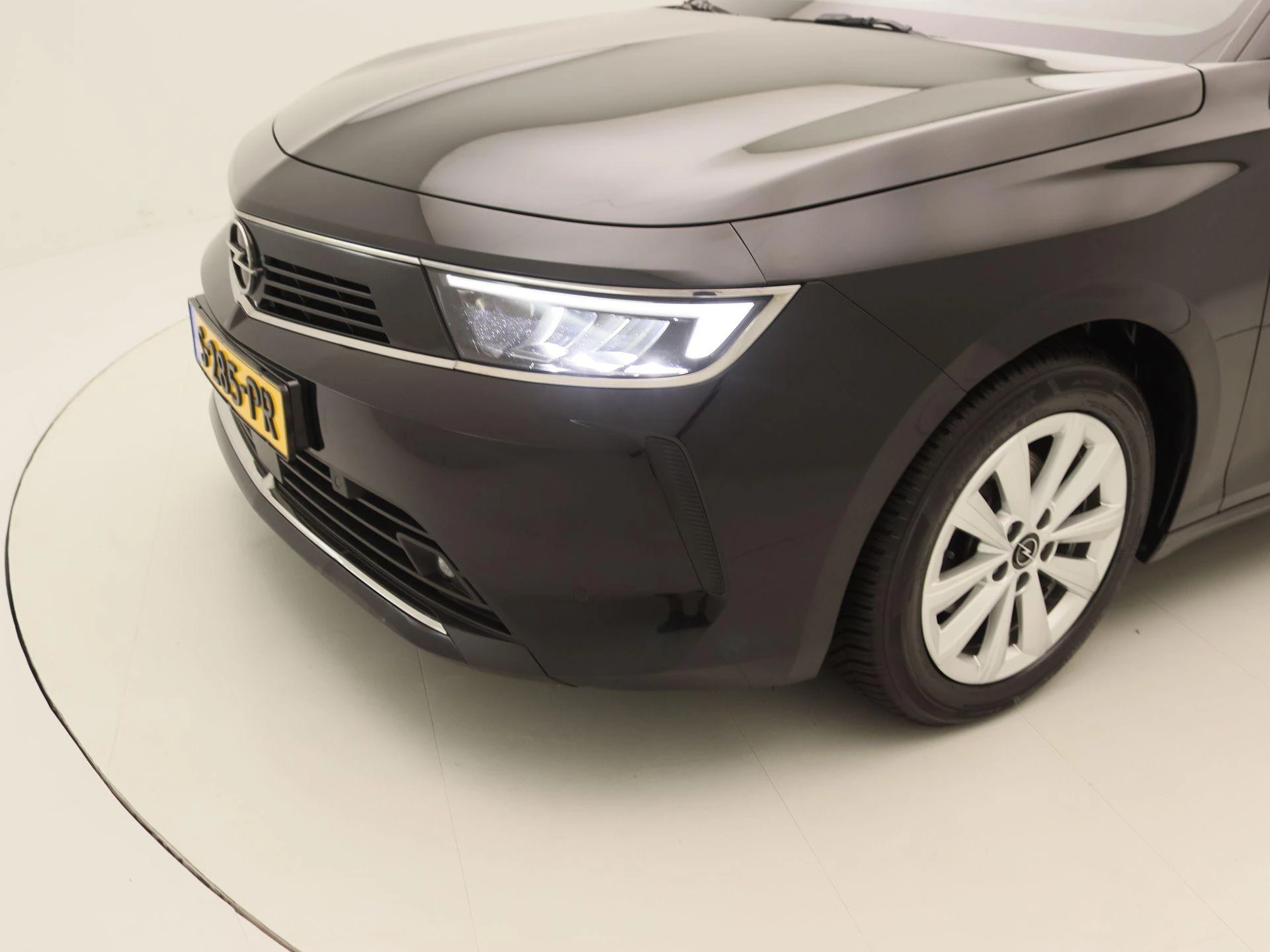 Opel-Astra-image-13