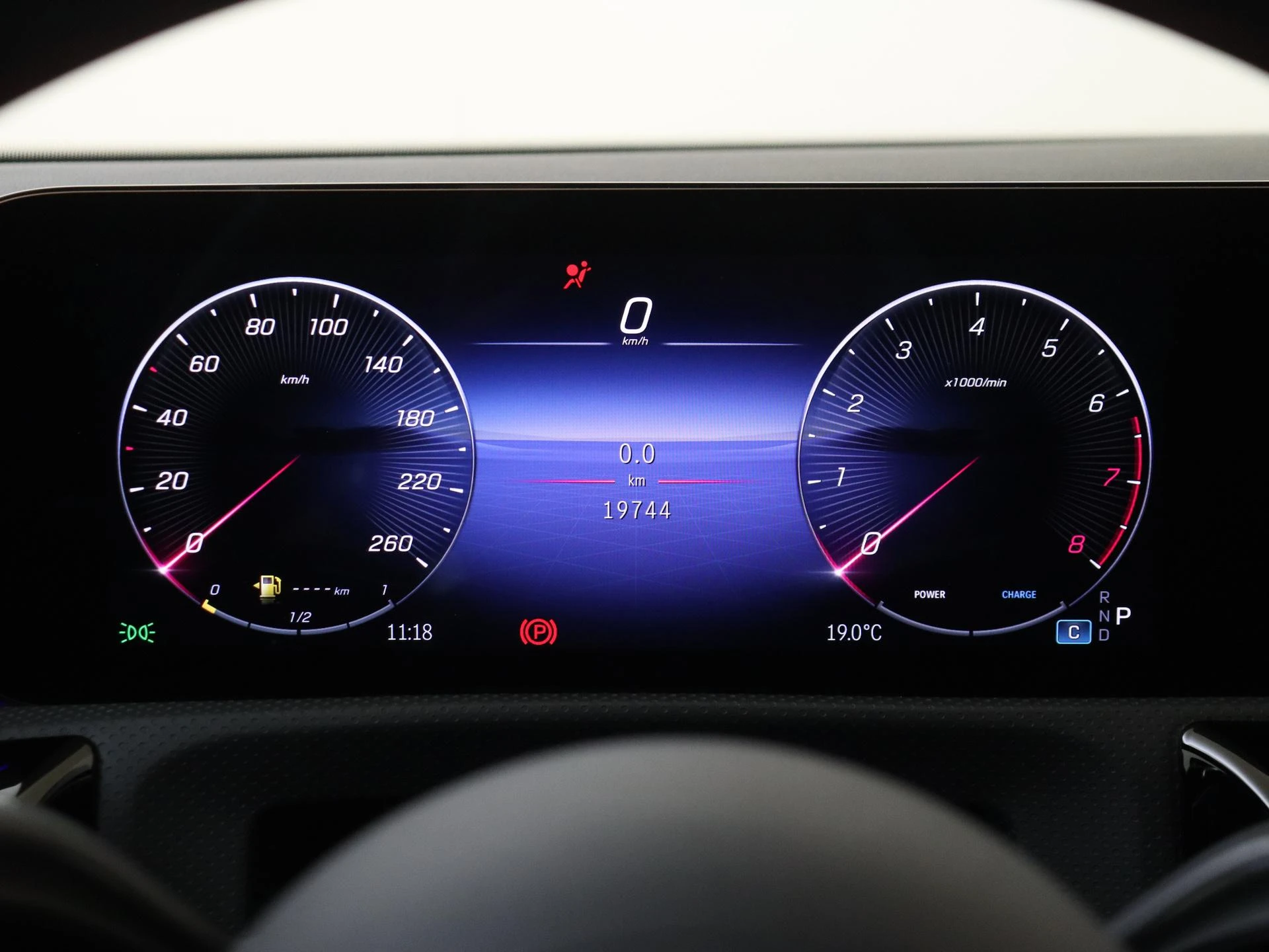 Mercedes-Benz-A-Klasse-image-10