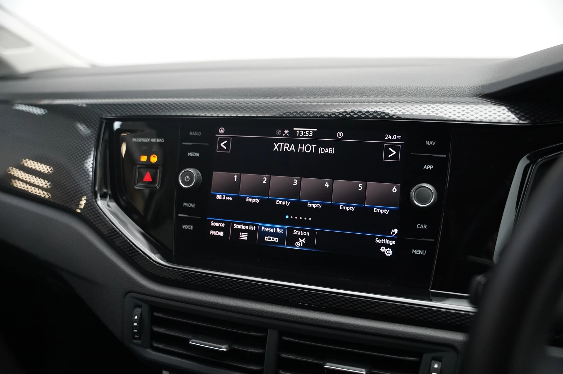 Volkswagen-Polo-image-32